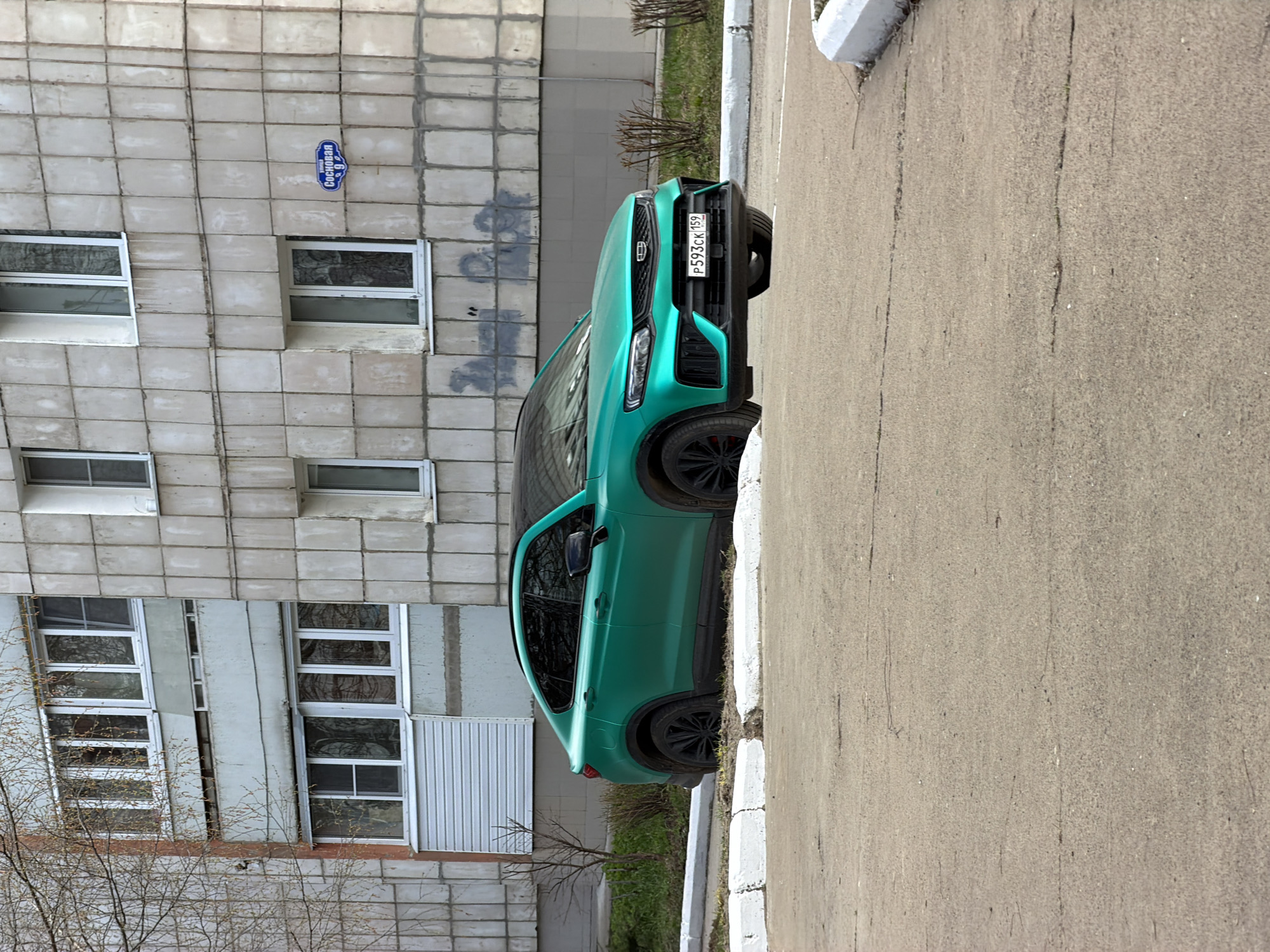 Daily life moments captured across Chaikovsky, Russia Thursday afternoon