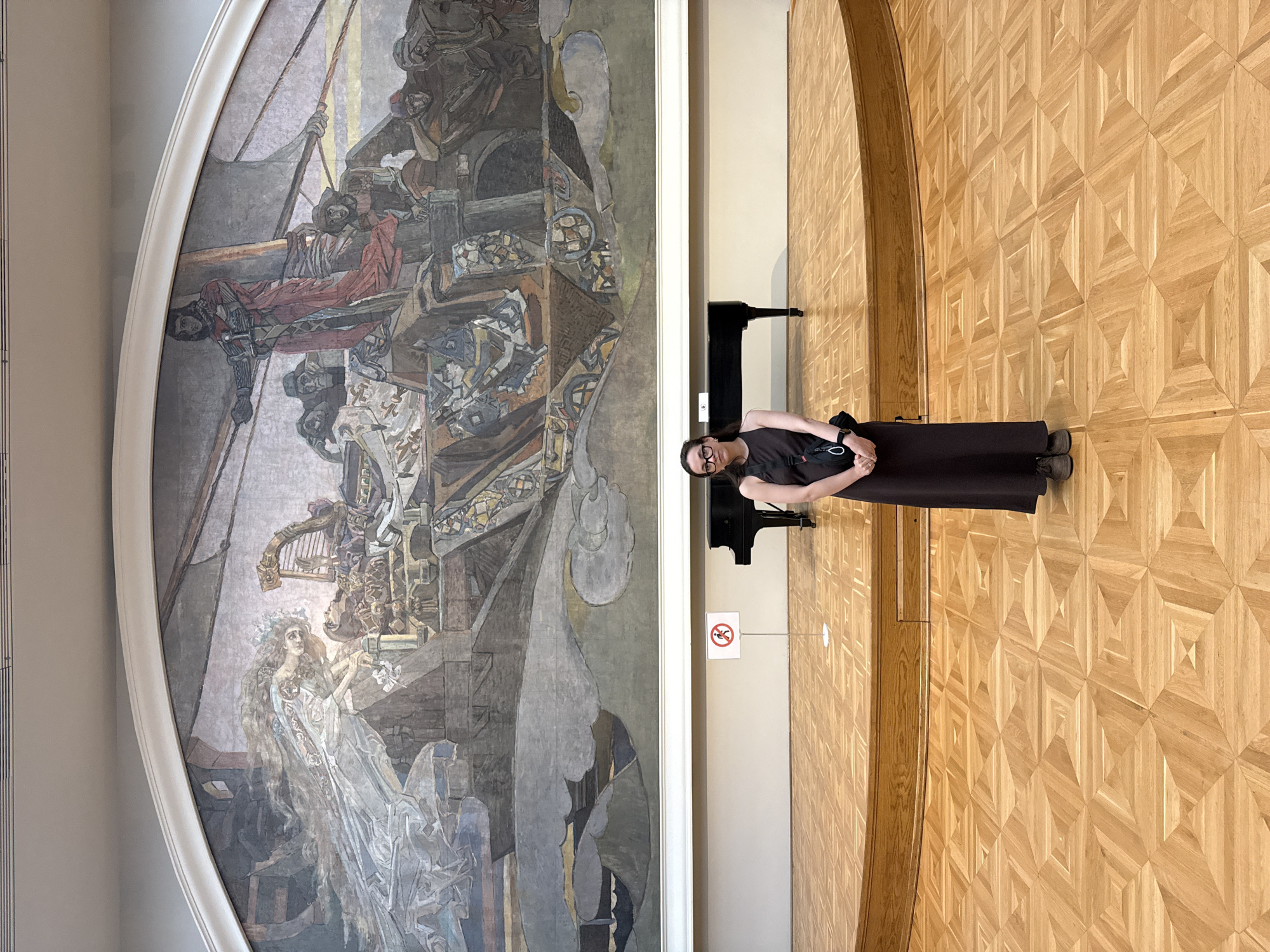 Art collection documented at Moscow cultural institution Monday morning