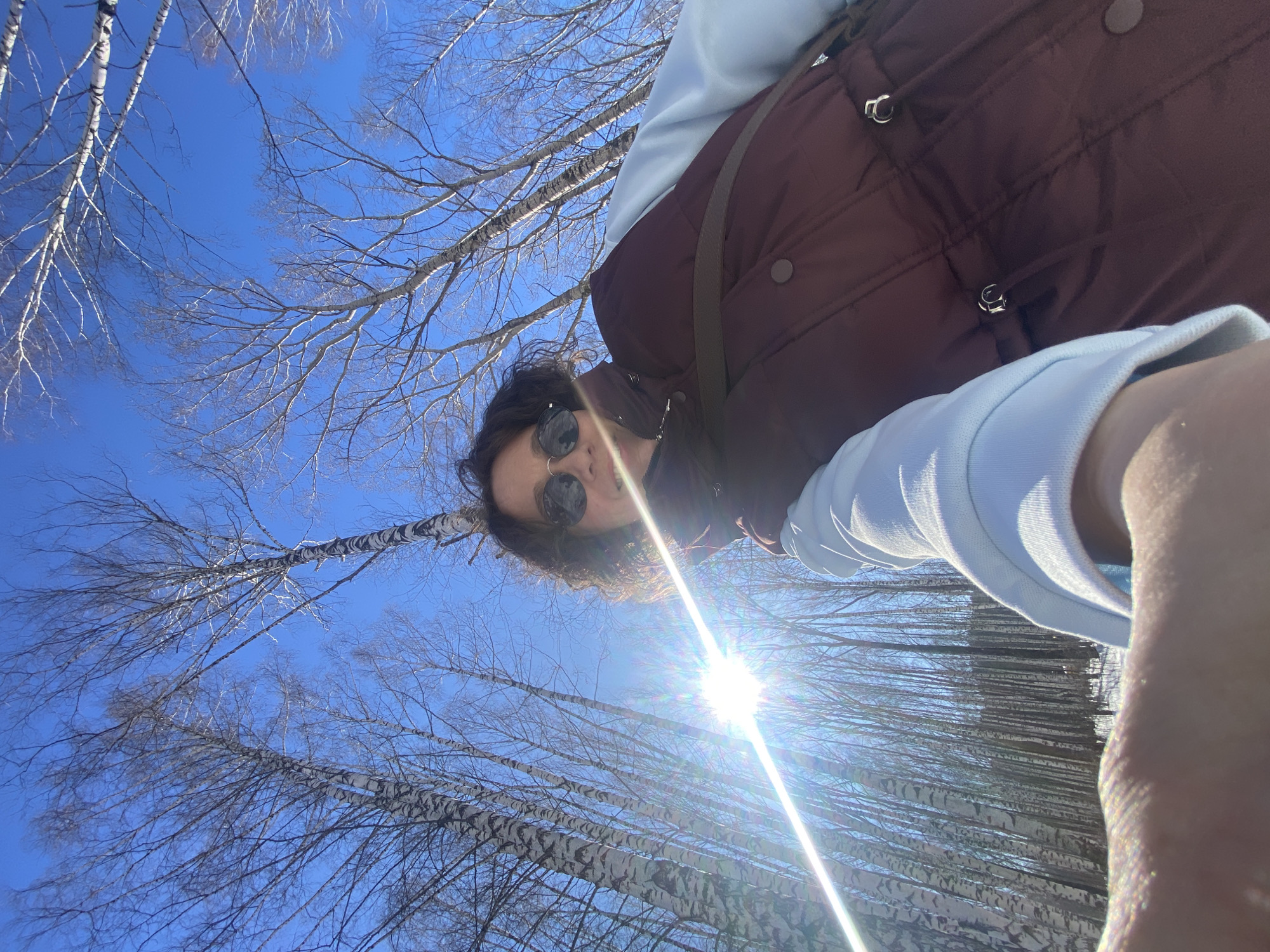 Tourist documents hour-long photo session across snowy Chaikovsky parks