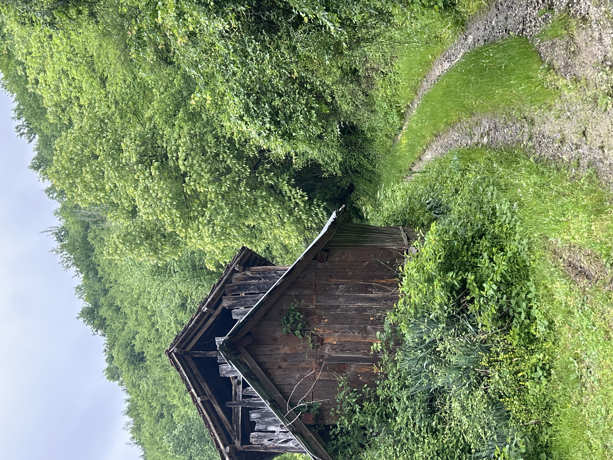 Rural mountain community experiences flooding, daily life continues