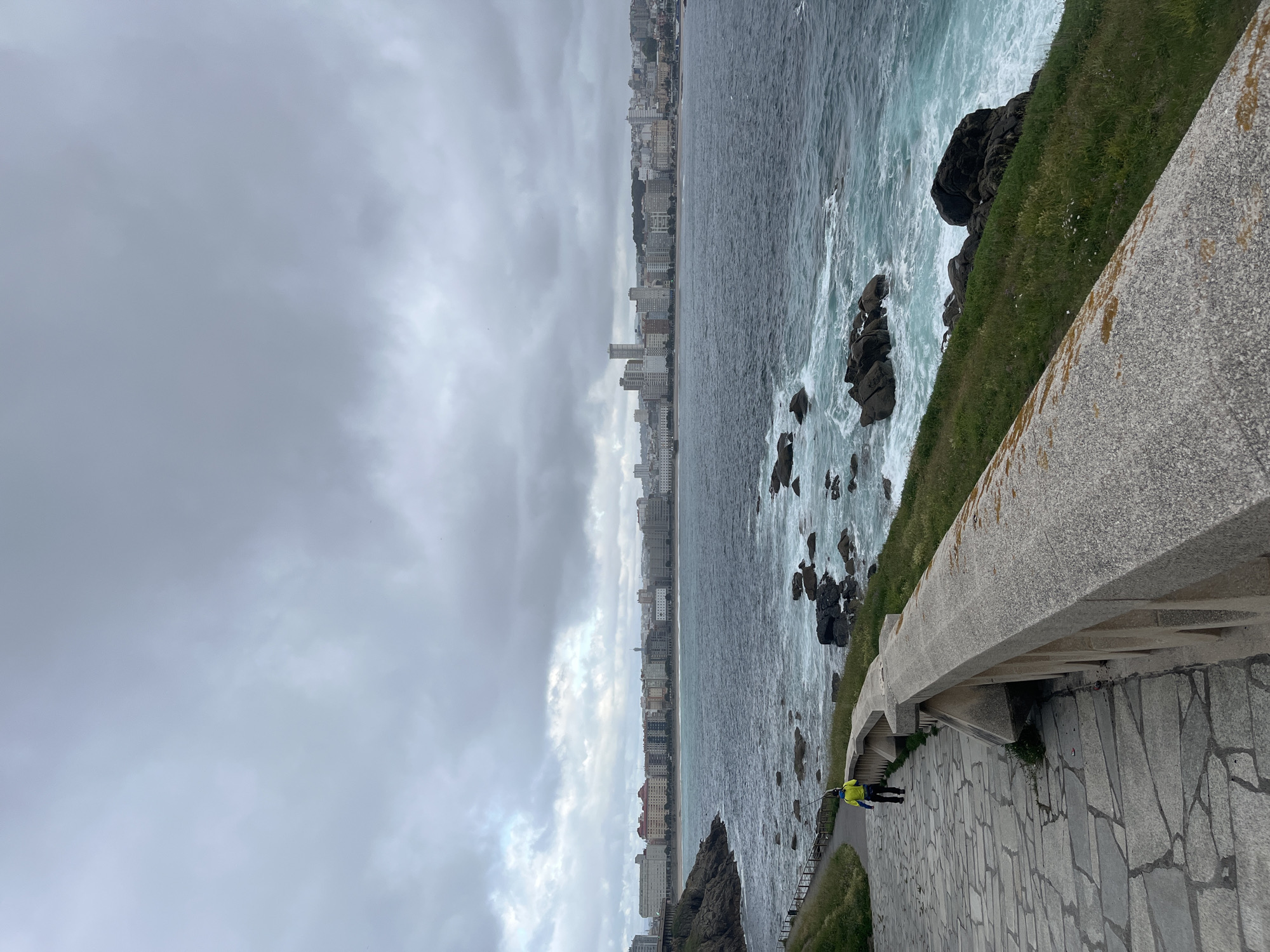 Witness documents coastal walk through A Coruña's urban landscape