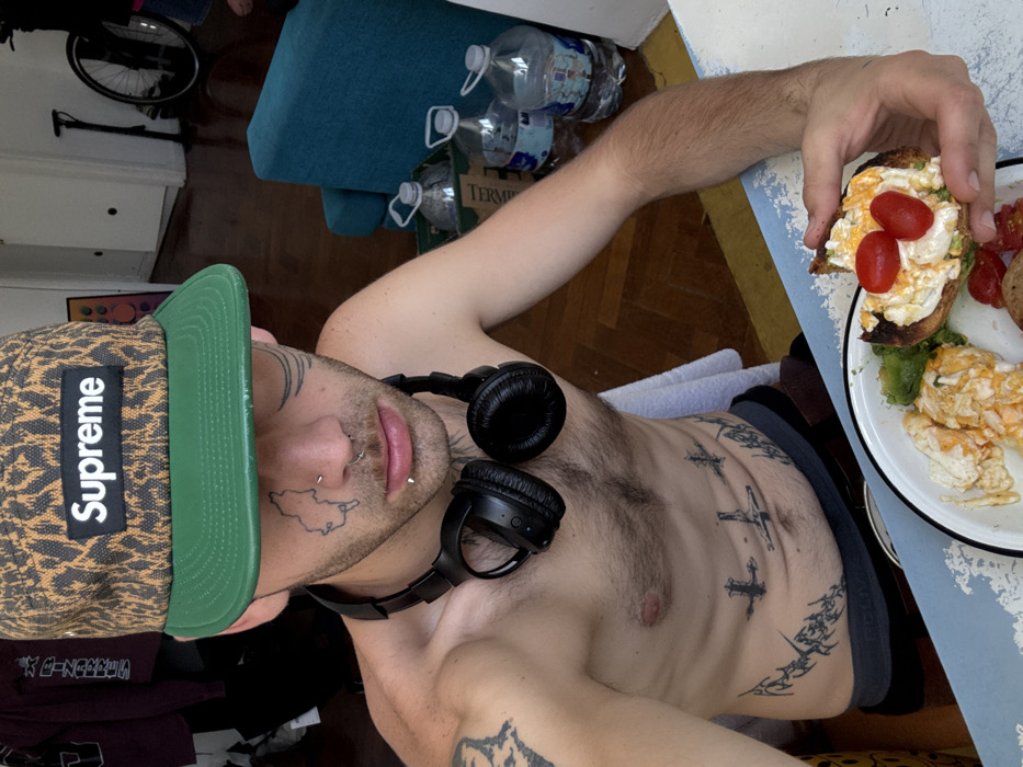 Buenos Aires resident documents avocado toast breakfast meal