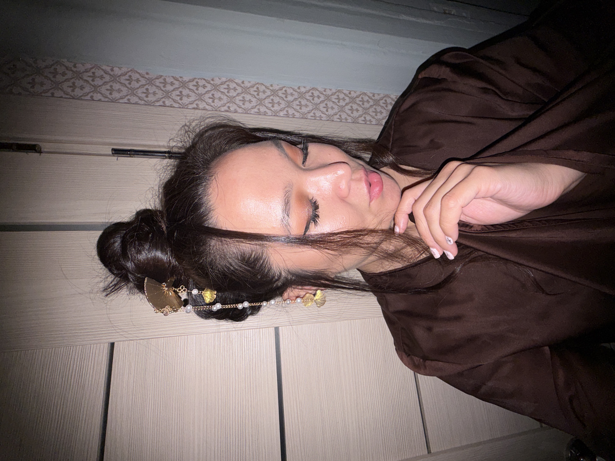 Elegant hair accessory and dressy outfit in Chaikovsky, Russia