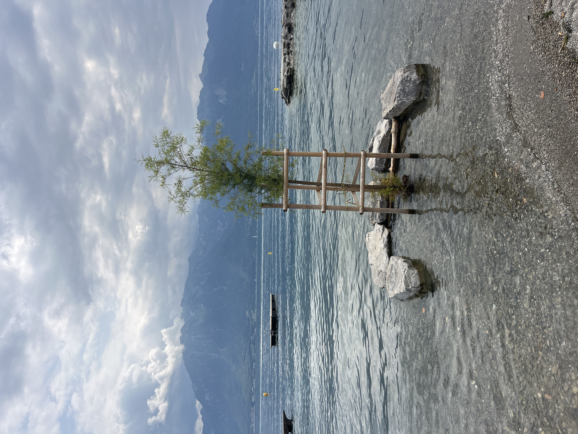 Lakeside afternoon in La Tour-de-Peilz, Courbet country