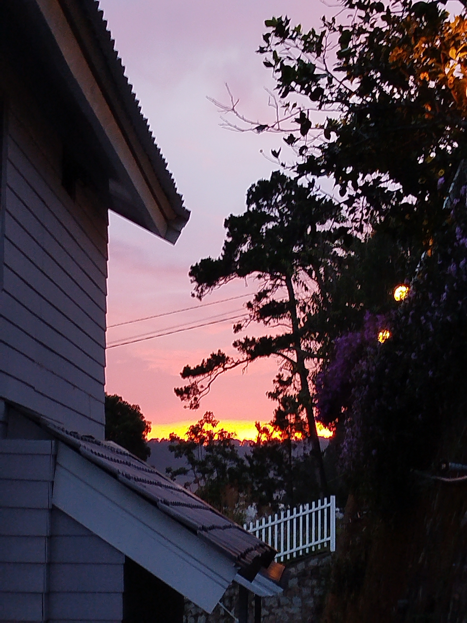Twilight descends over Da Lat as evening life begins