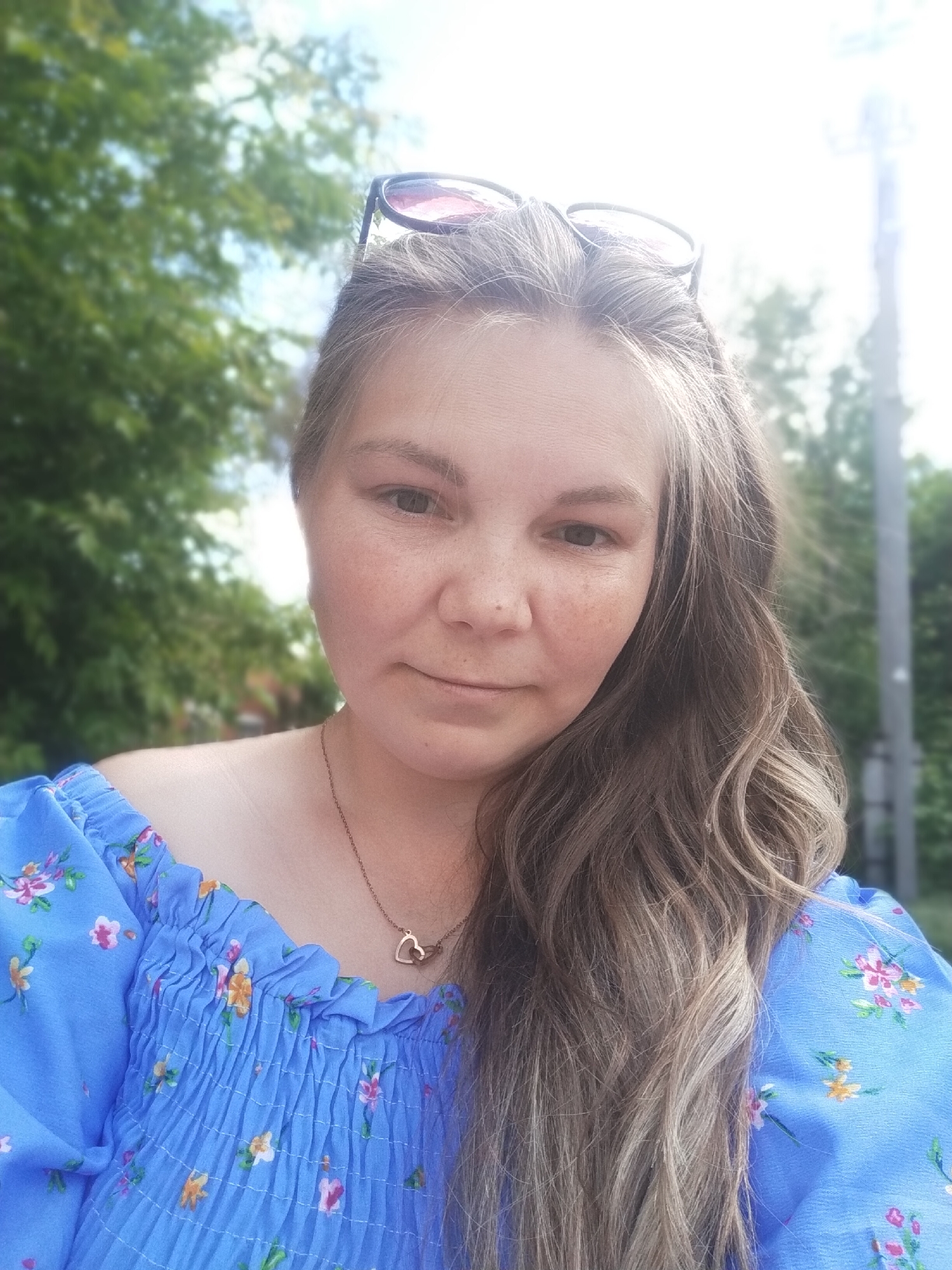Casual portraits and everyday moments documented in Kuyeda, Russia