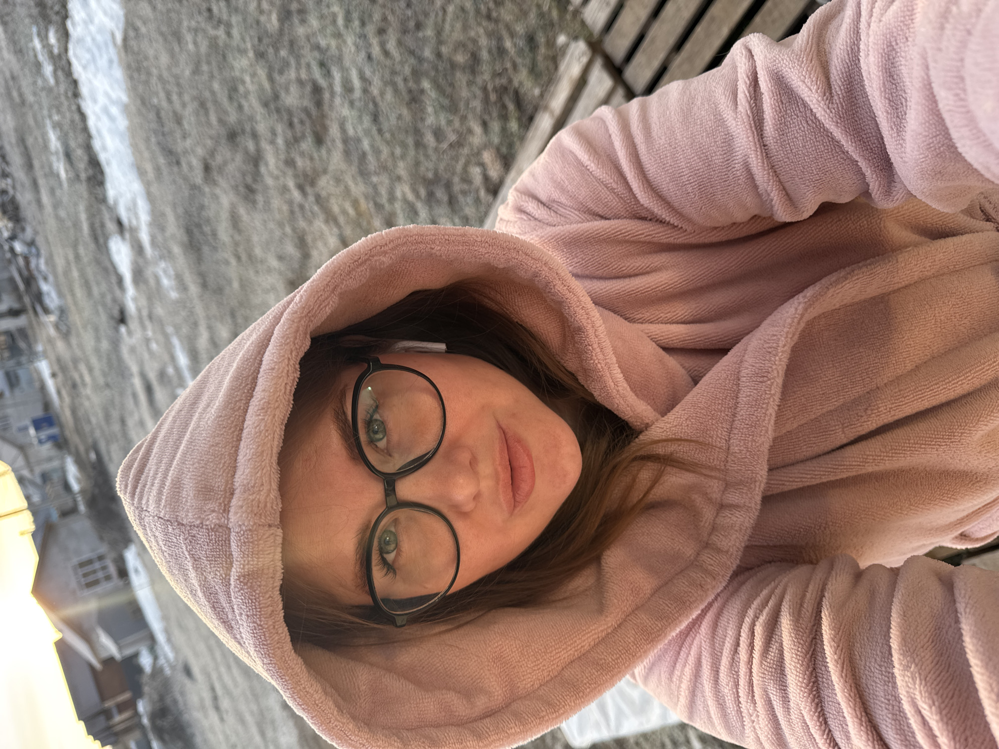 Woman in pink robe spotted in snowy Nestiukovo village