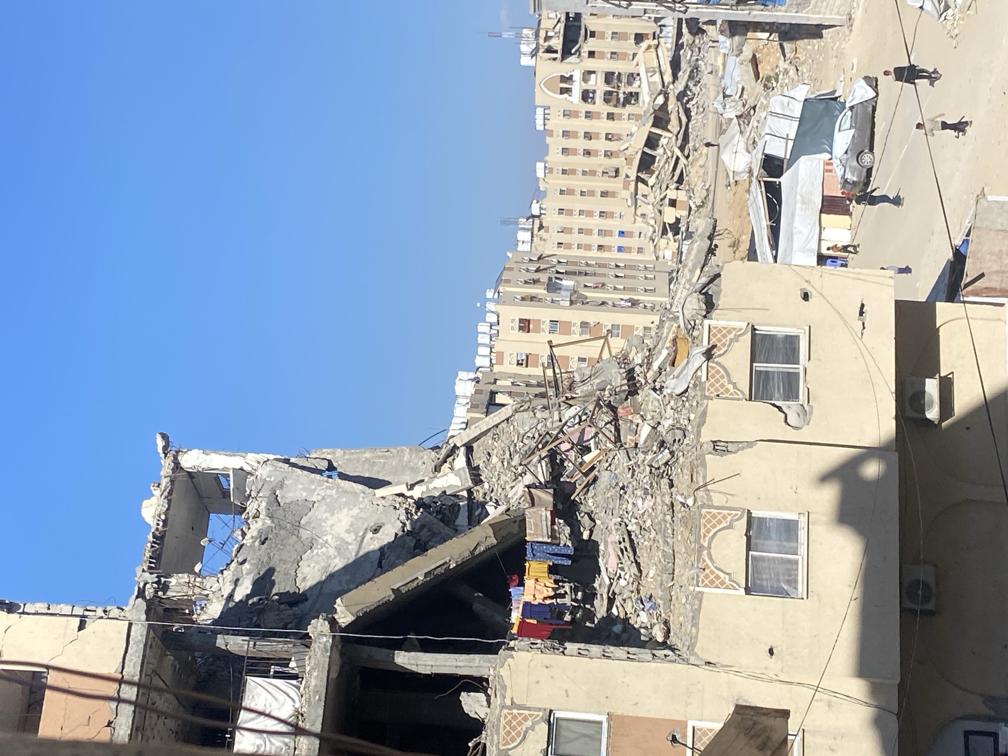 Extensive building damage, tent camps documented in Khan Yunis