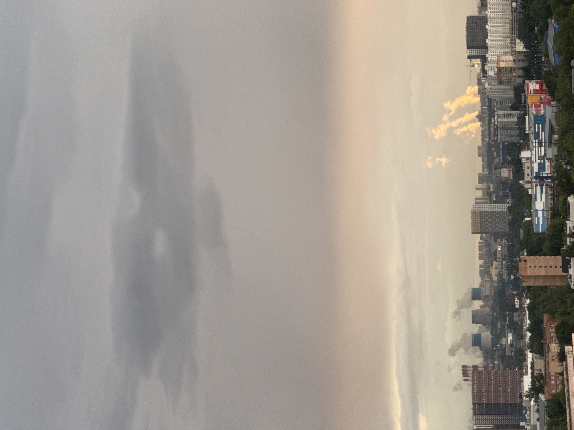 Dramatic sky conditions observed over Lyubertsy during evening hours