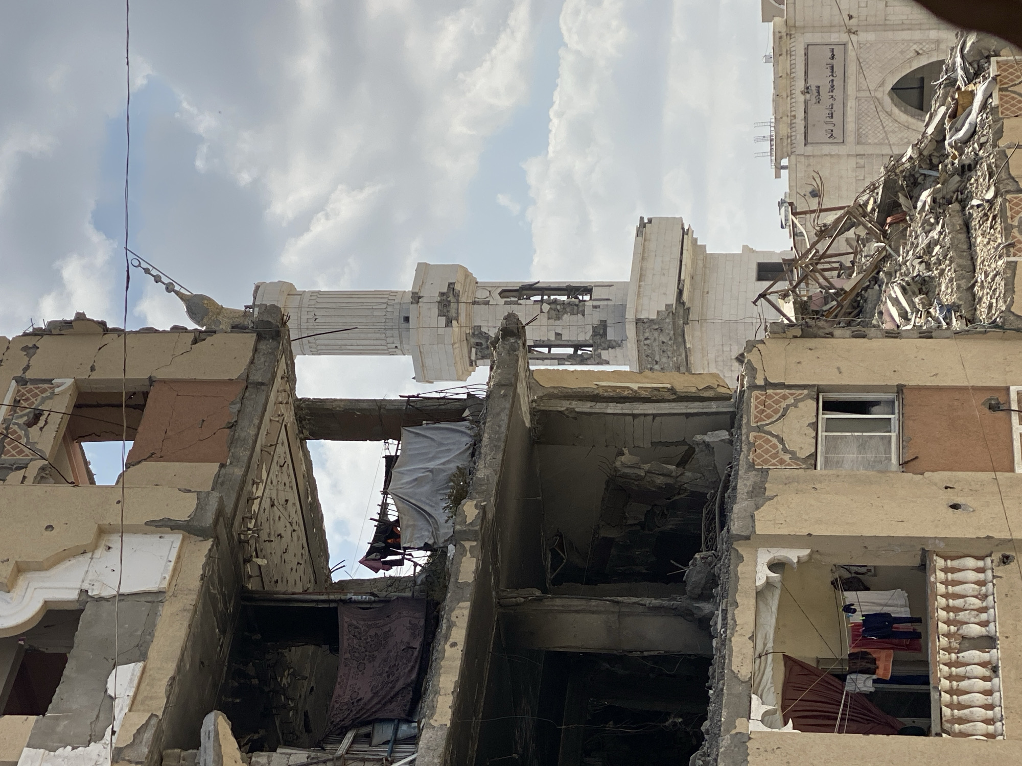 Witness documents destruction and displacement camps in Khan Yunis