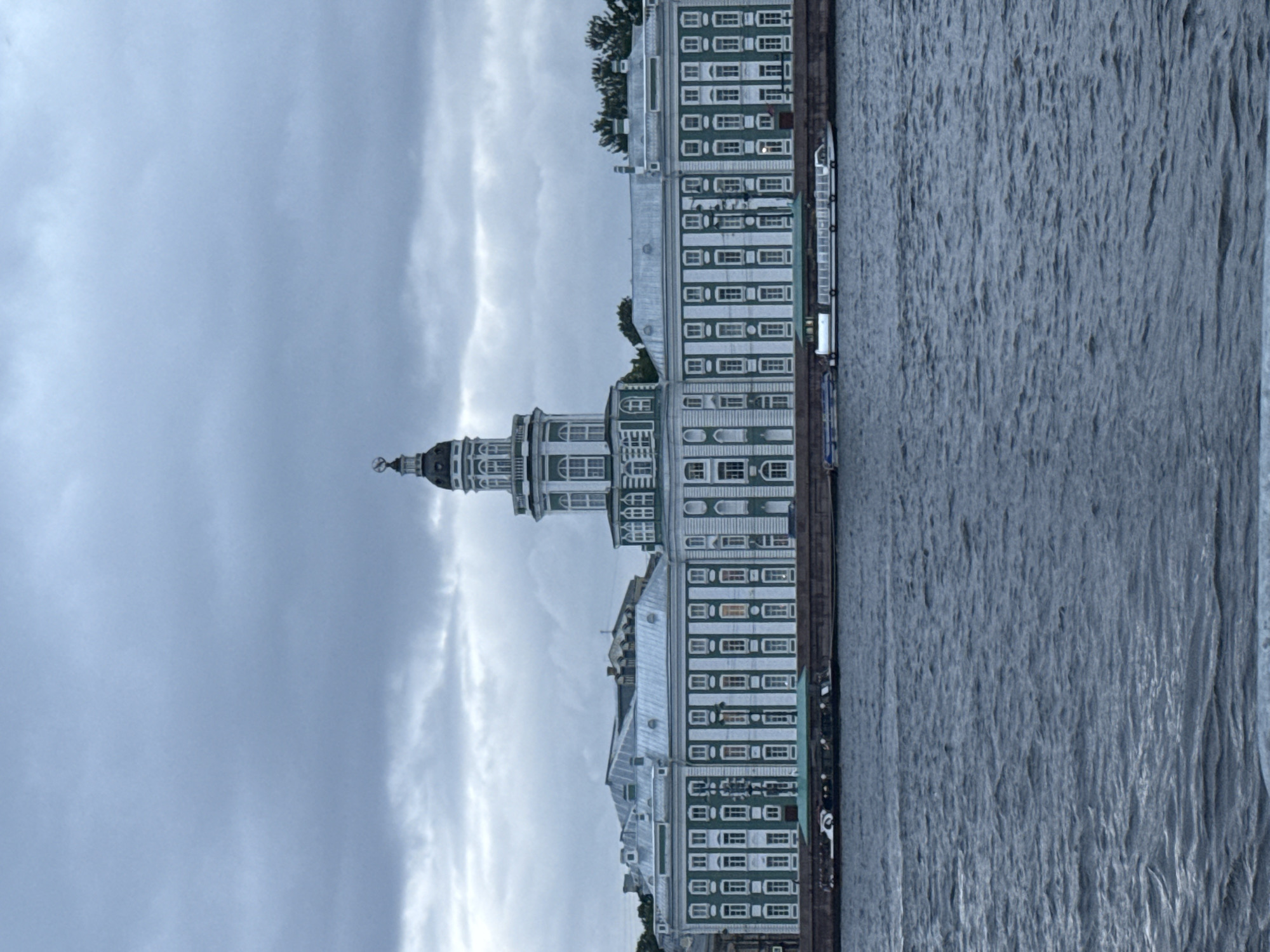 Evening tour of Saint Petersburg's historic center and monuments