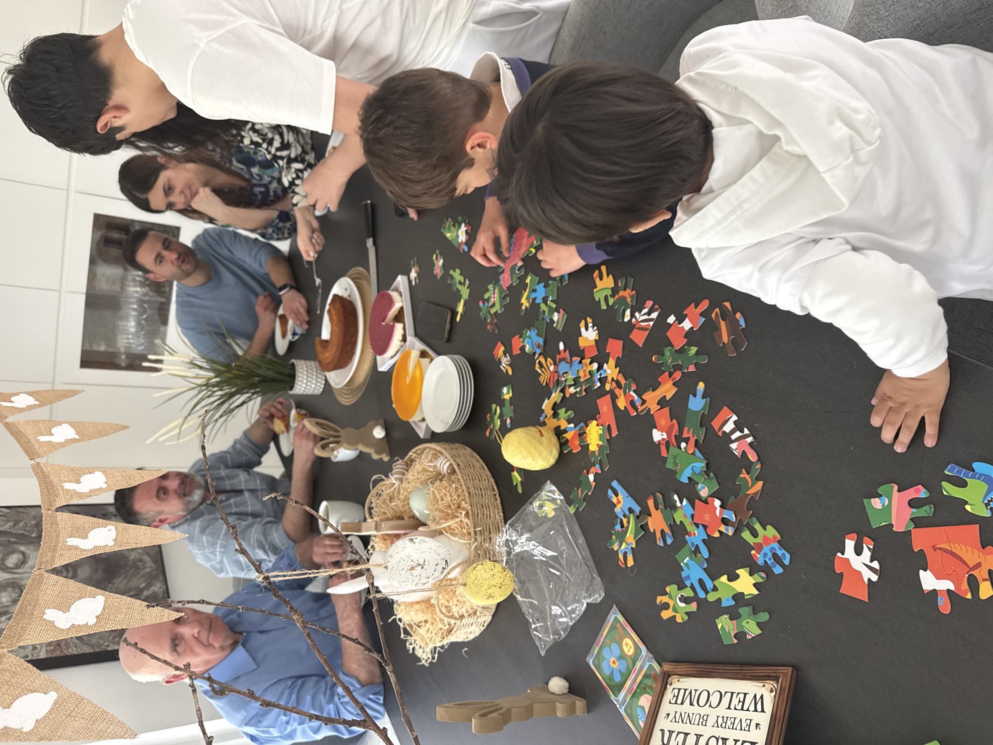 Family Easter gathering with playground assembly in Junglinster