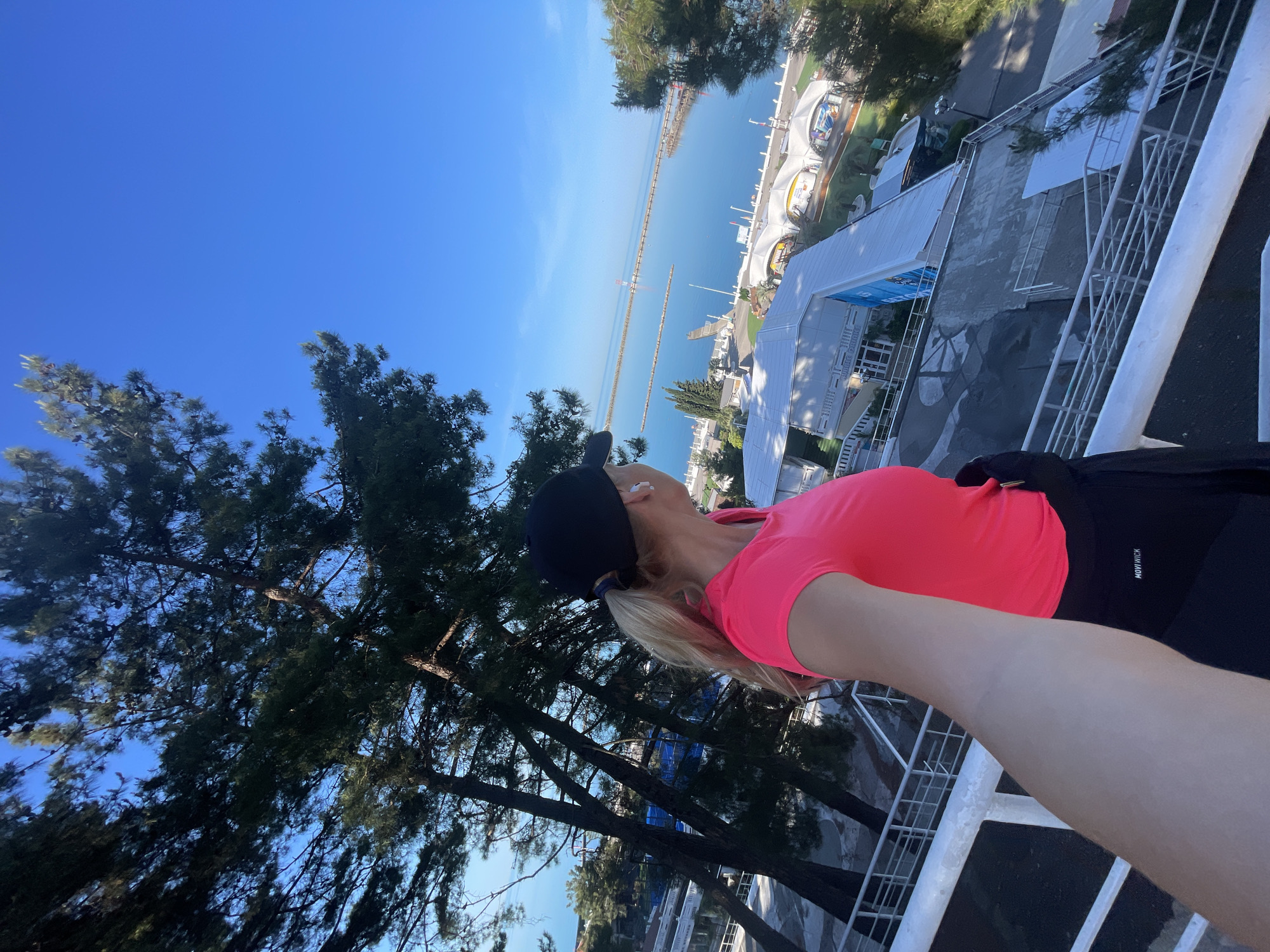 Woman documents early morning jog through Sochi landmarks and coastline