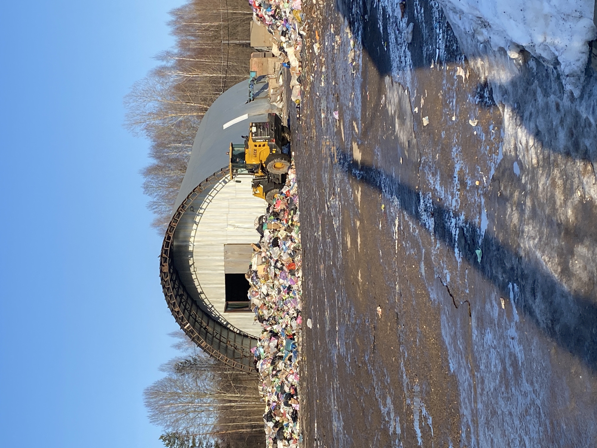 Activity documented at Russian waste facility in Ol'khovskoye