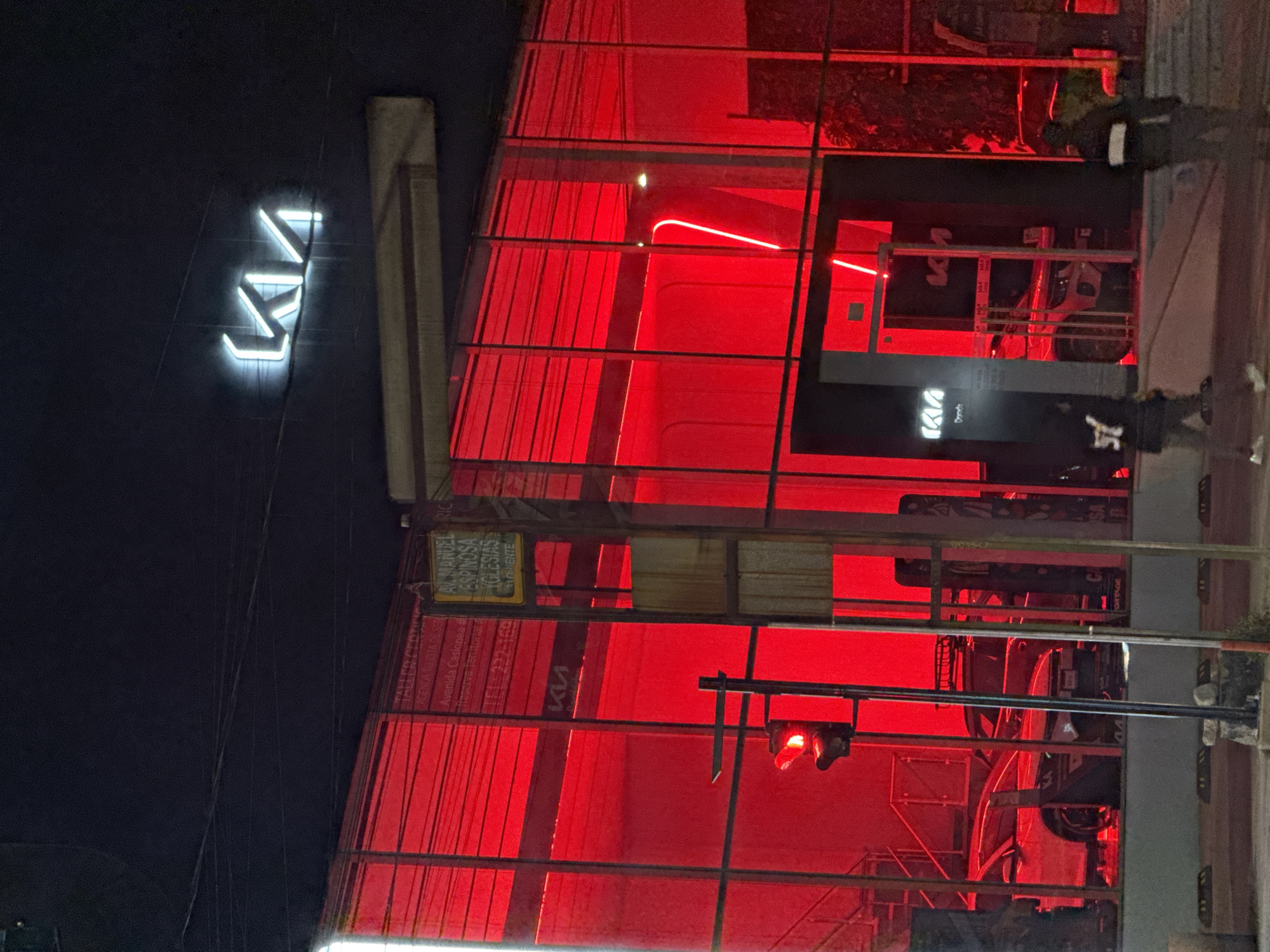 Night dealership and daytime gathering documented in Puebla