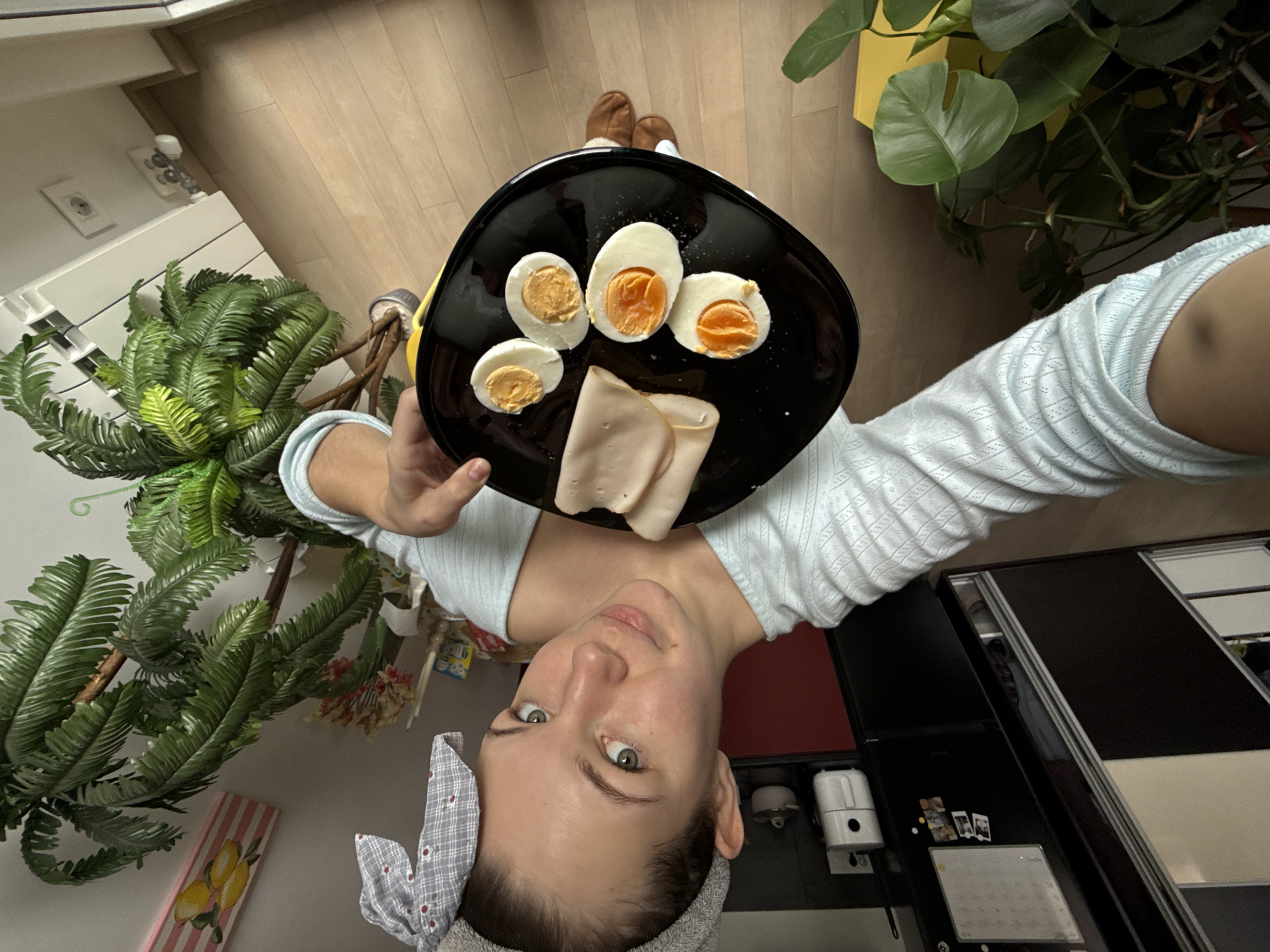 Woman documents morning routine with selfies in Belgrade suburb
