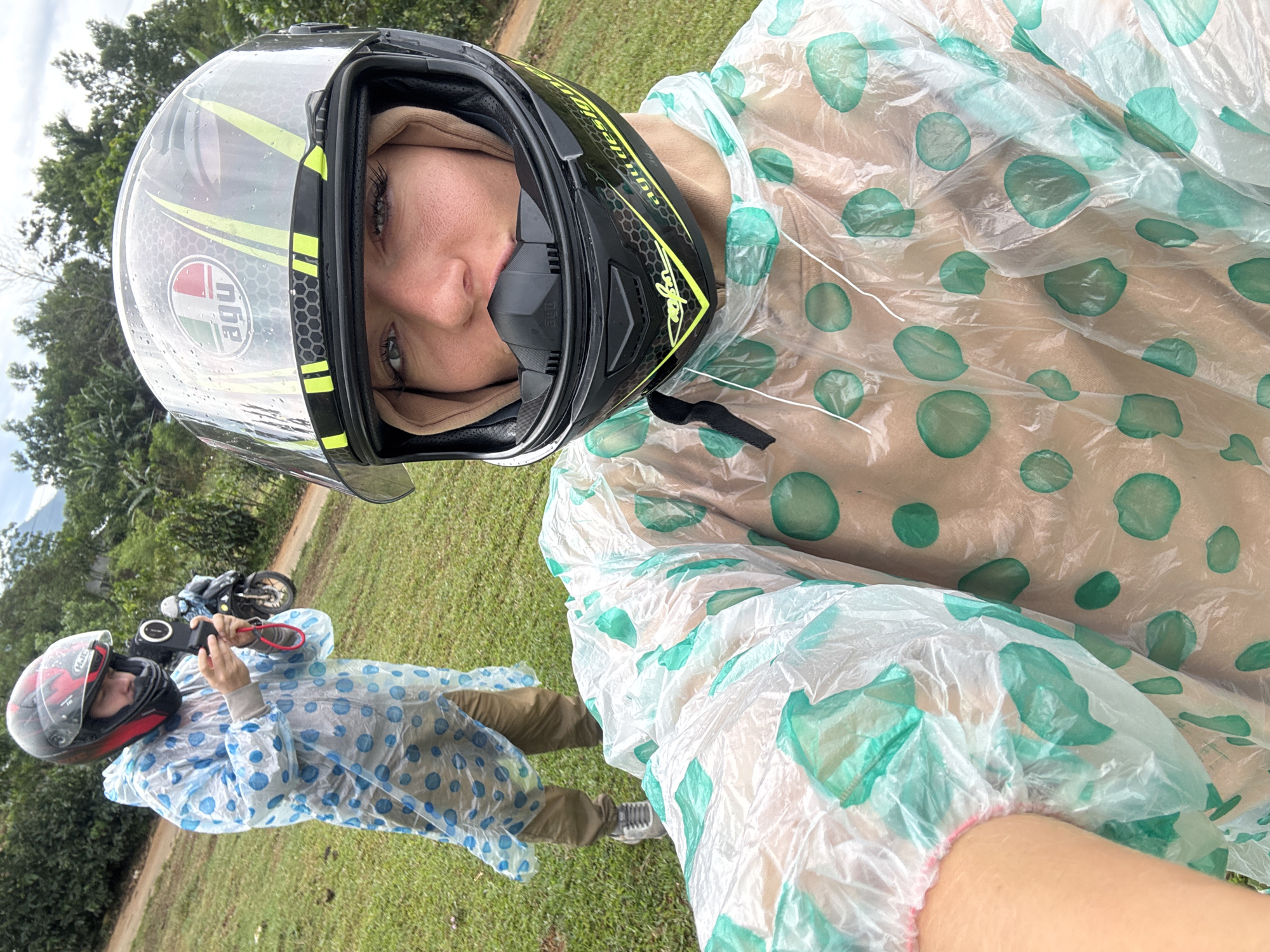 River sifting activity observed near Đà Nẵng with motorcycle transport
