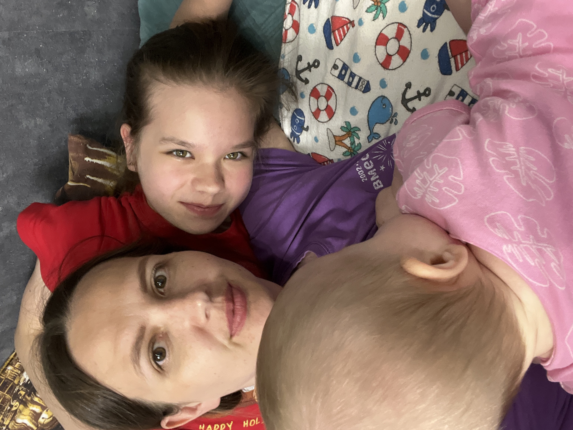 Everyday moments captured across Chaikovsky, Russia during May afternoon