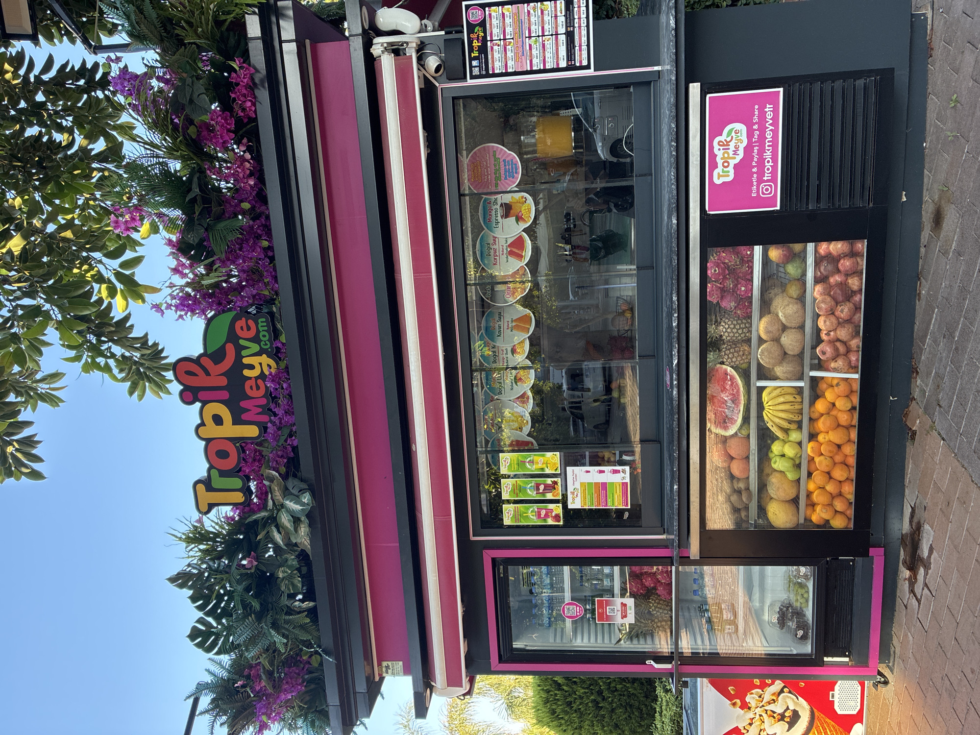 Morning wander through Alanya's streets, juice stands, and McDonald's