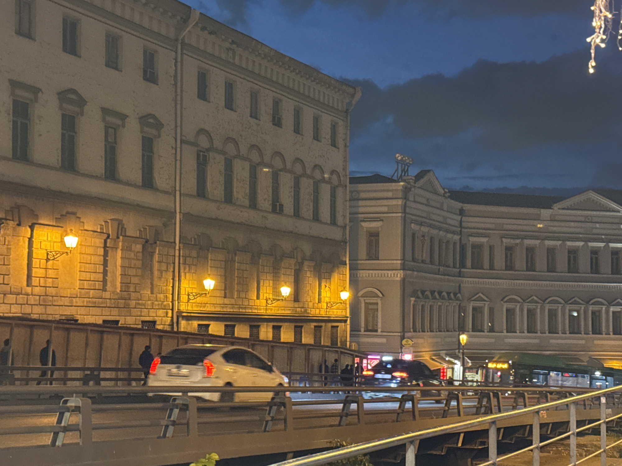 Anonymous witness documents diverse Tbilisi scenes over 13 minutes