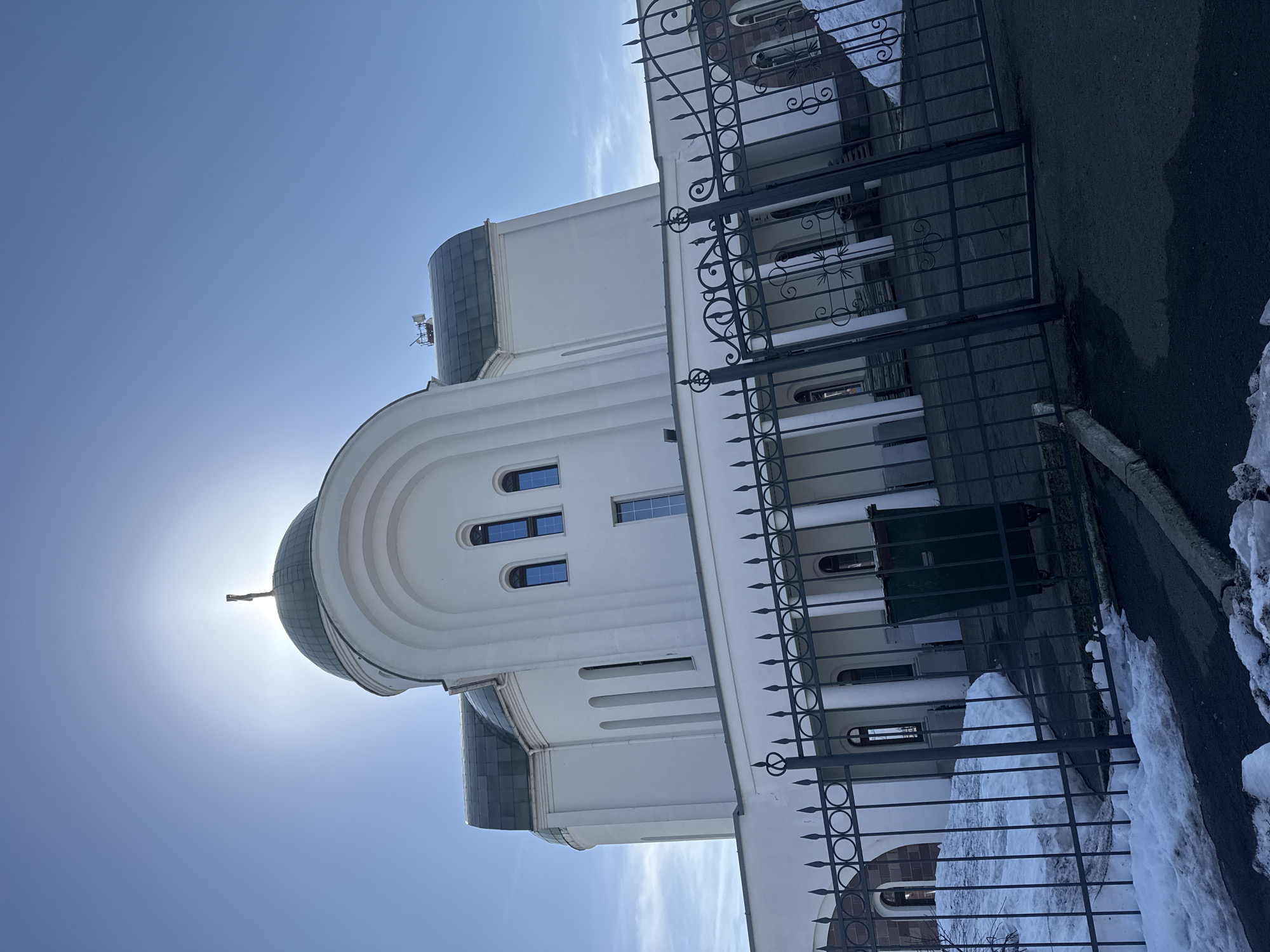 Morning scenes documented in Votkinsk, Russia show church and winter landscape