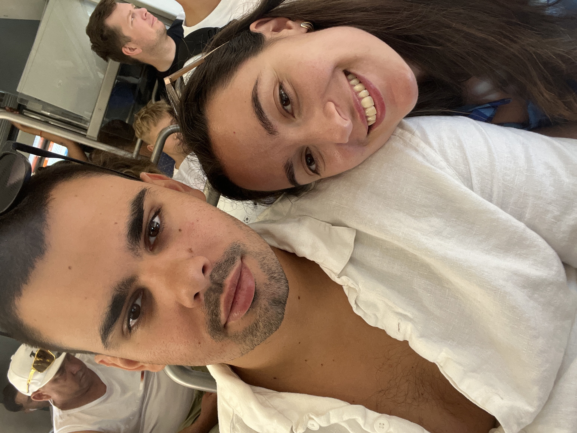 Couple takes selfie on public transport in Alicante