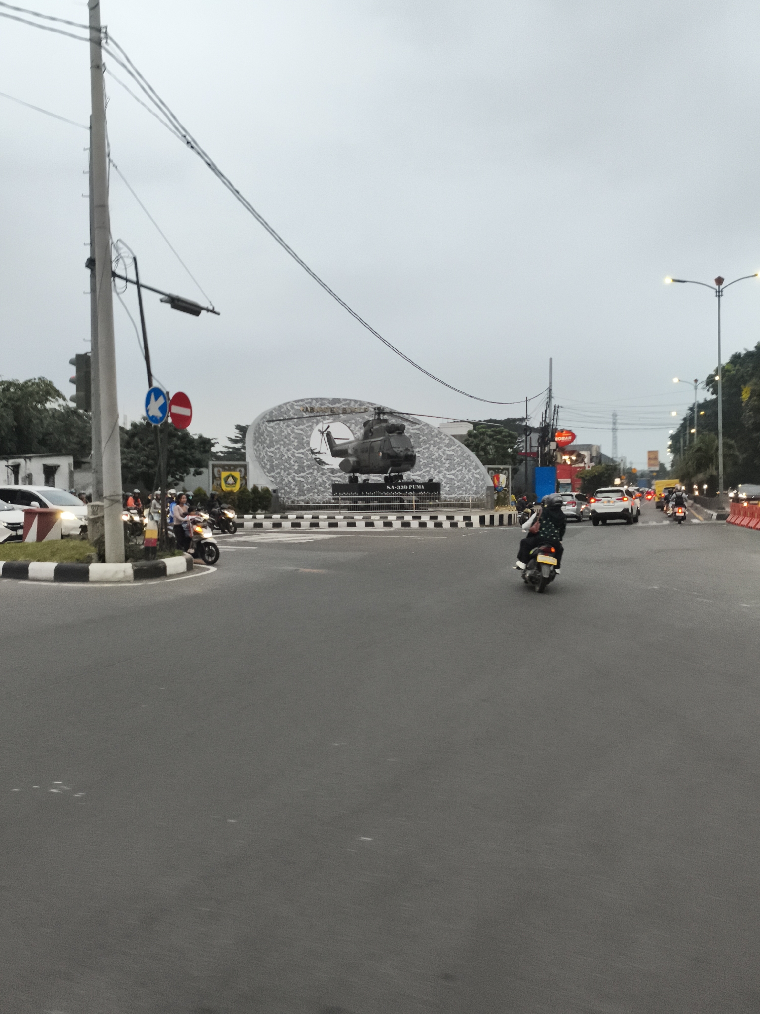 Heavy traffic reported across Jakarta metro area Tuesday morning