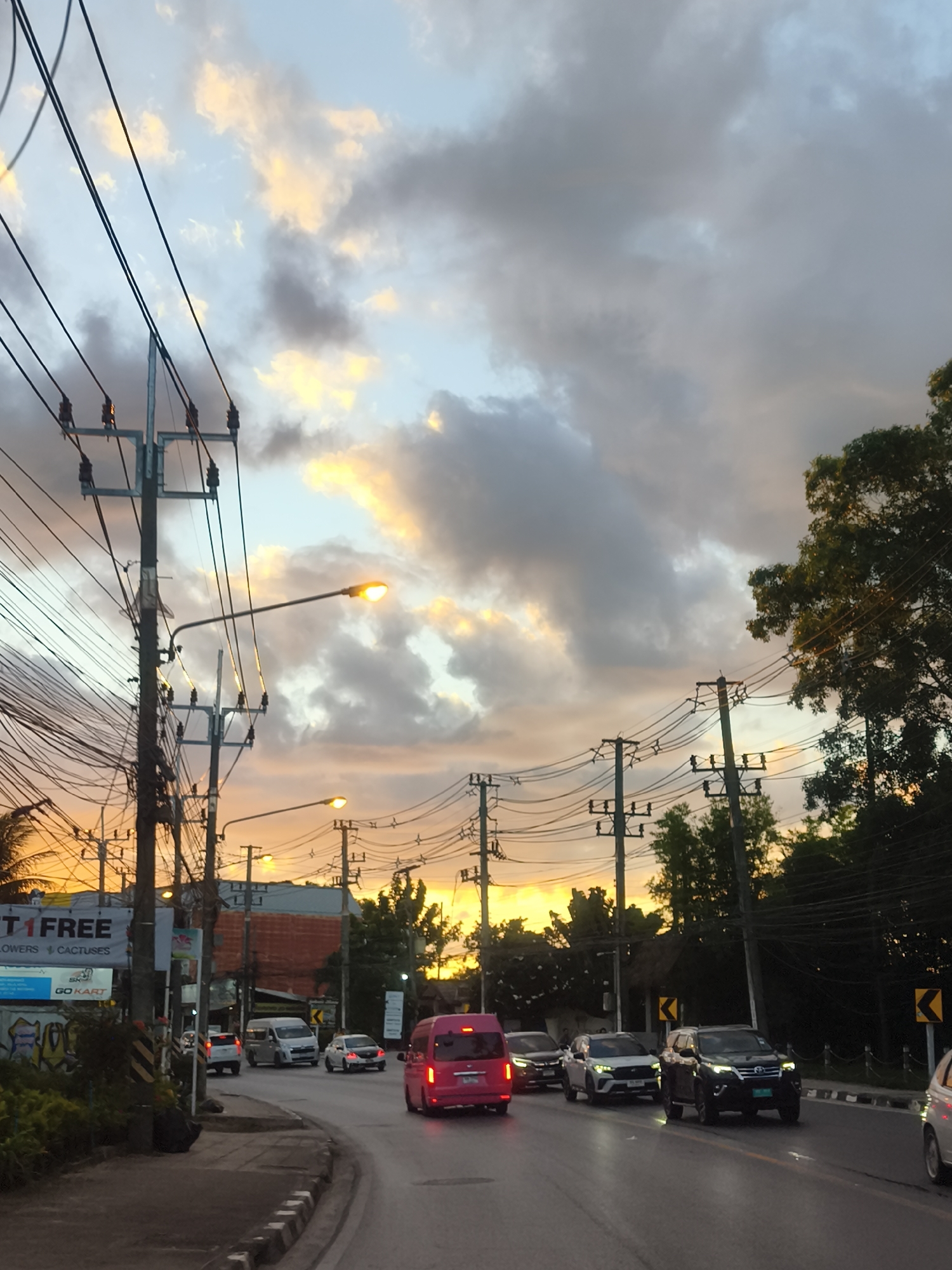 Golden hour street scenes in Baan Bo Phut, Koh Samui