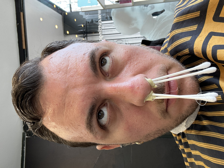 Man spotted at London barber shop