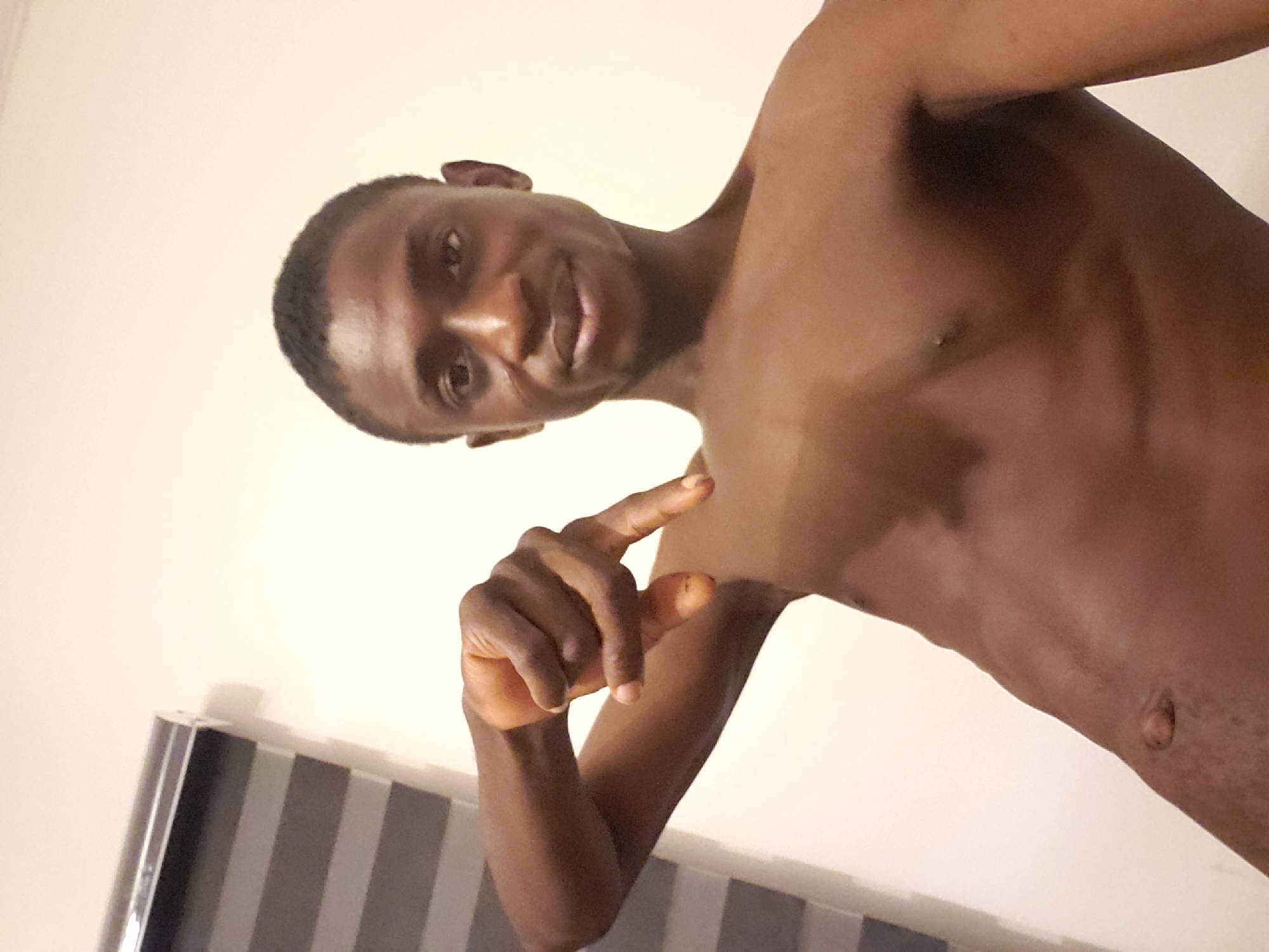 Man takes series of selfies in Nigerian residence