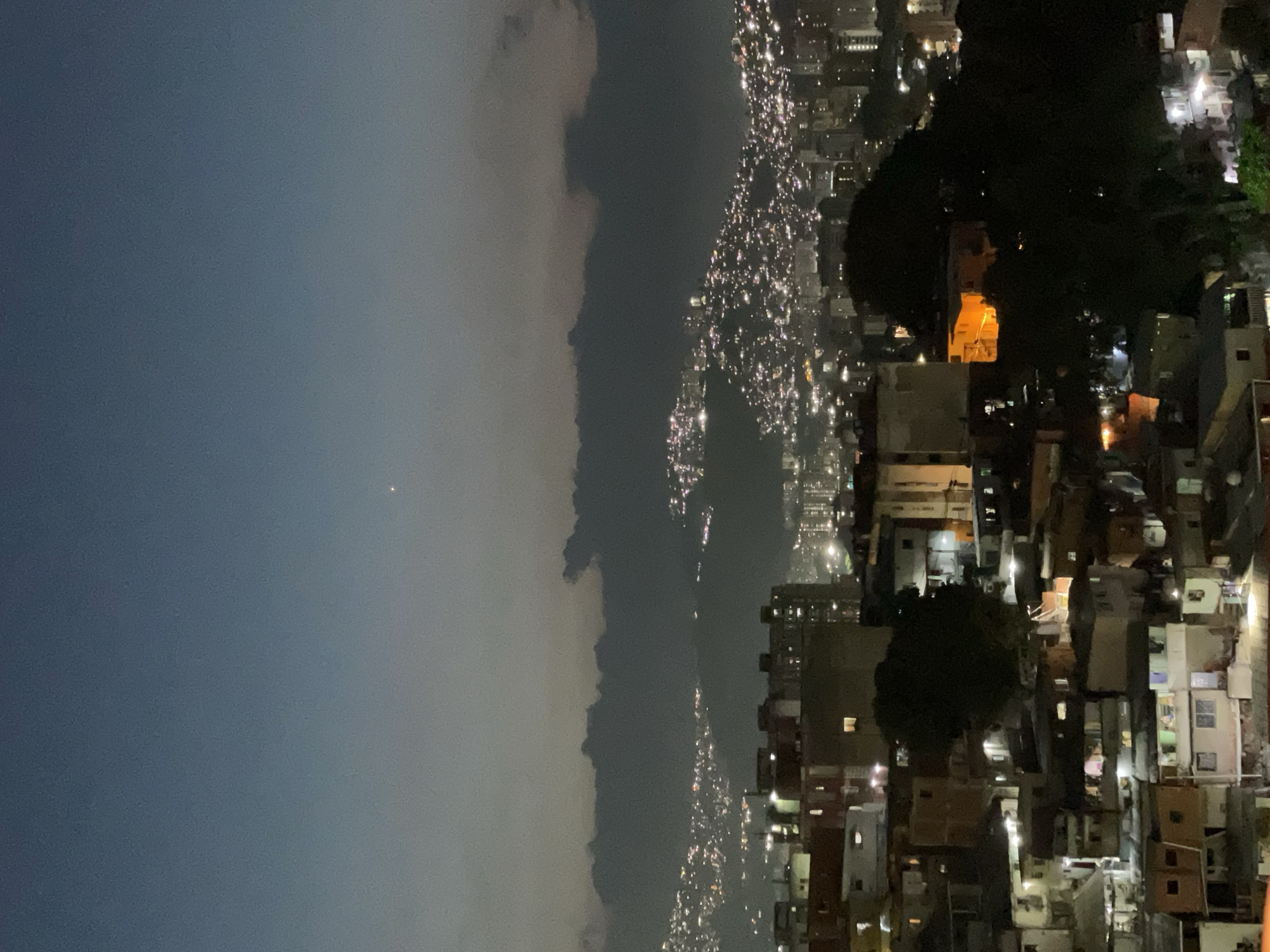 Evening scenes captured across Caracas neighborhoods