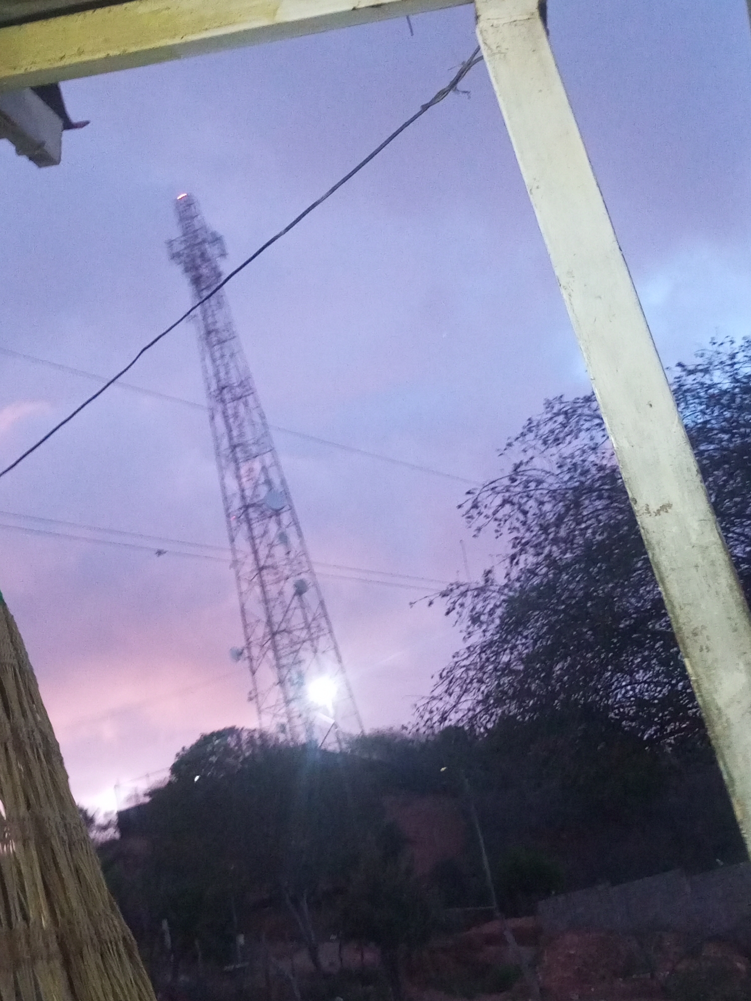 Evening snapshots captured across two Venezuelan towns