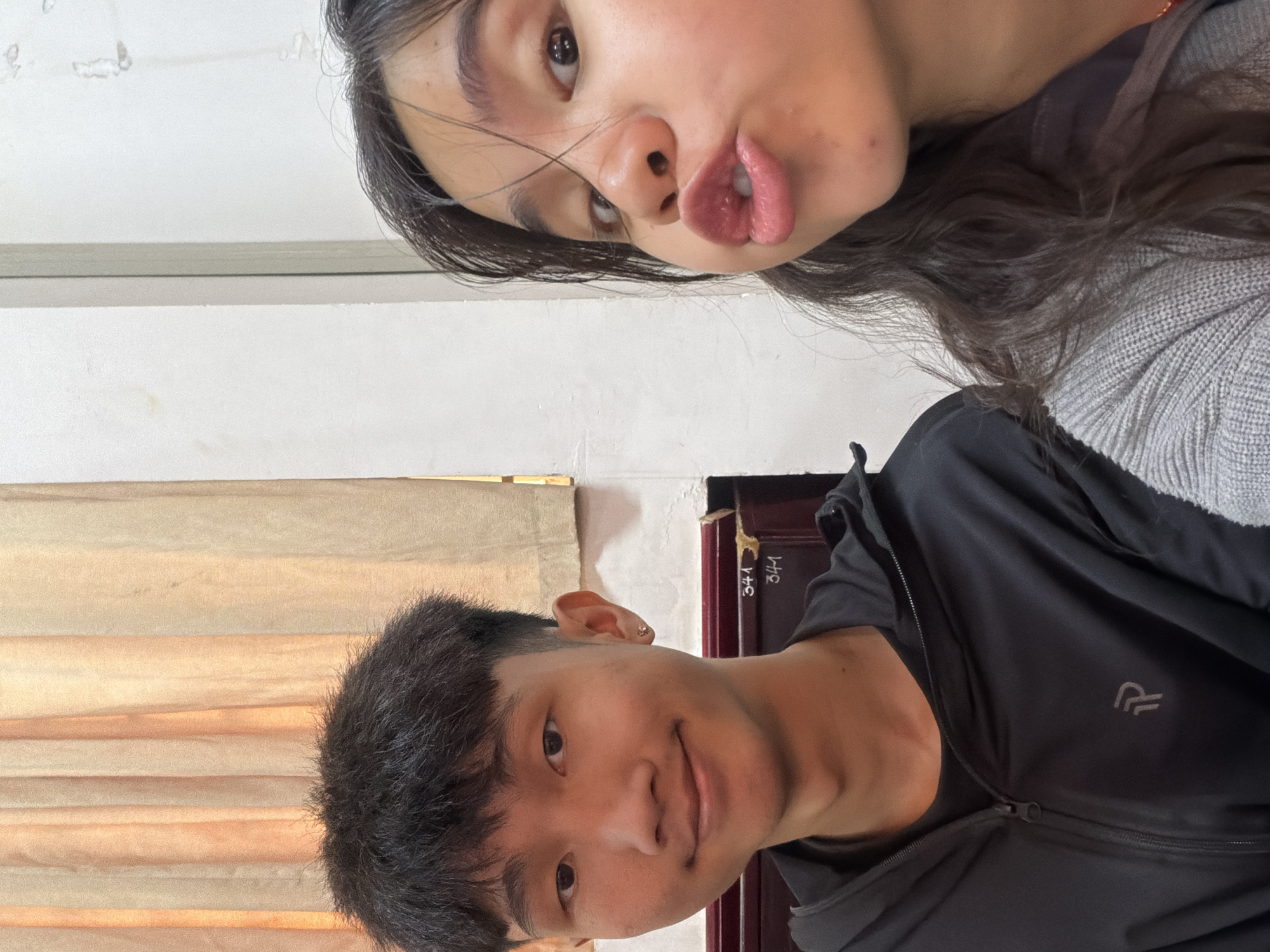 Late-night classroom session captured in Đà Nẵng, Vietnam