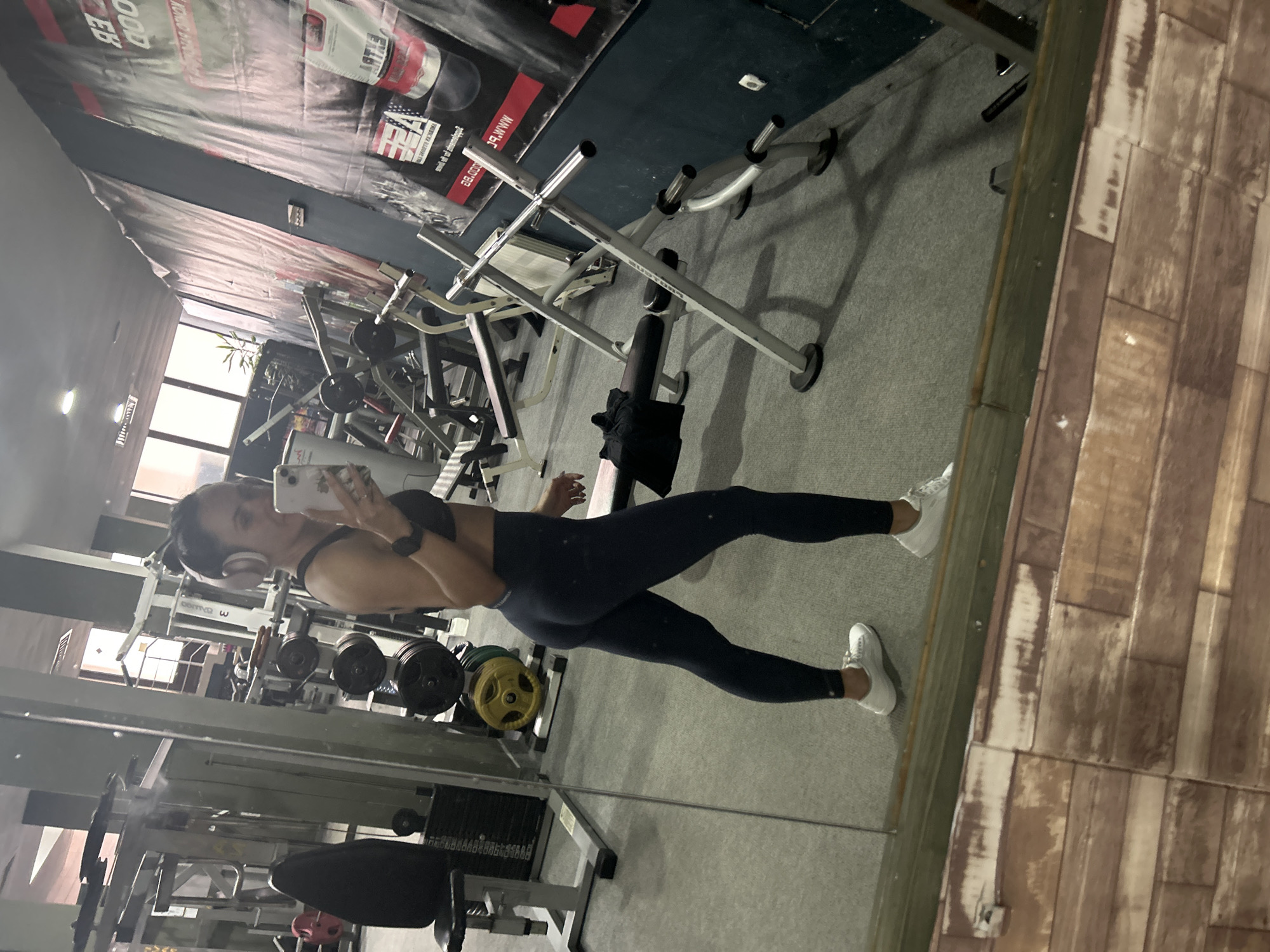 Woman takes gym selfie in Bansko, Bulgaria