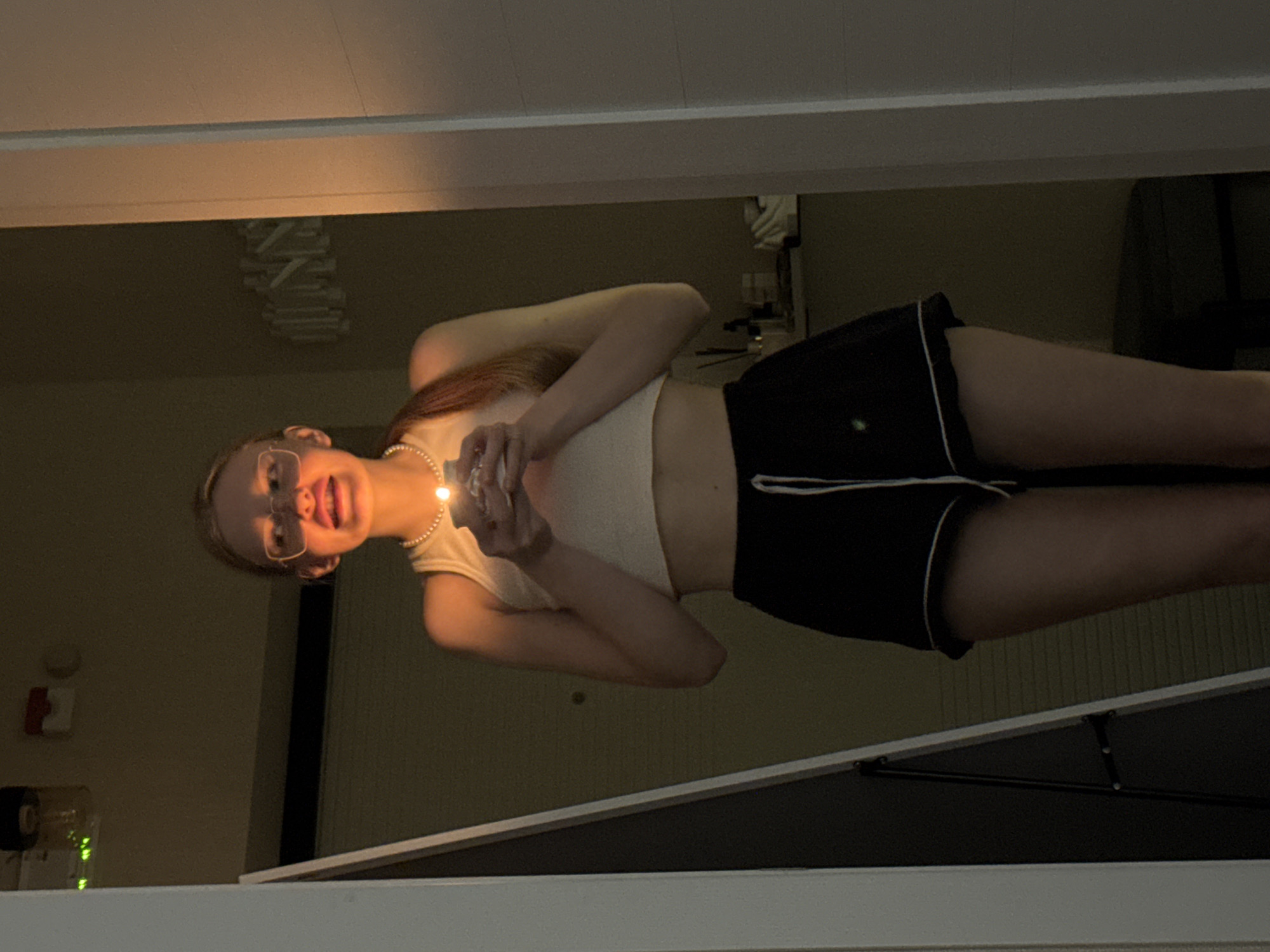 Indoor photo session captured in Perm apartment