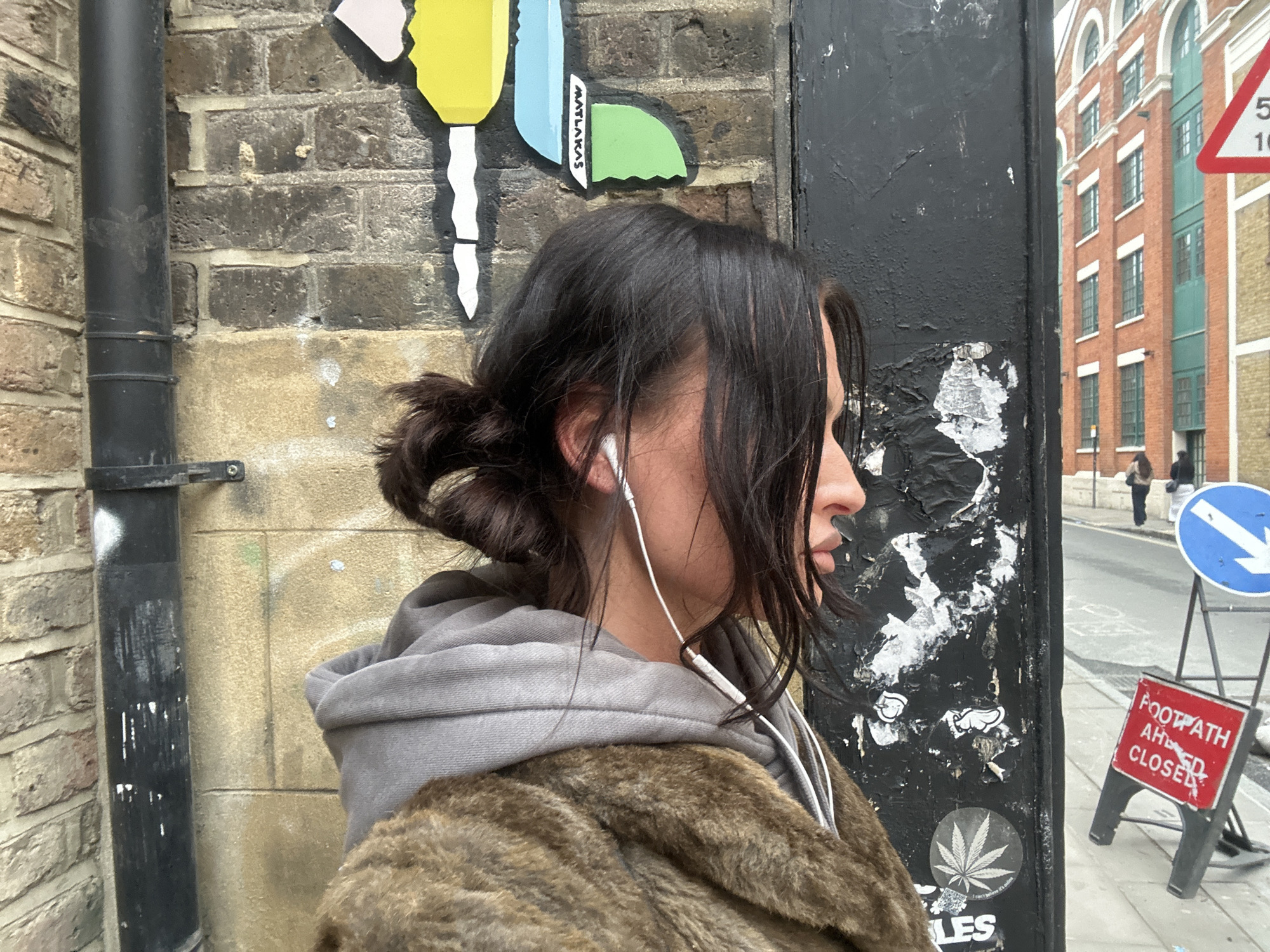 London street life captured across Southwark during afternoon hours