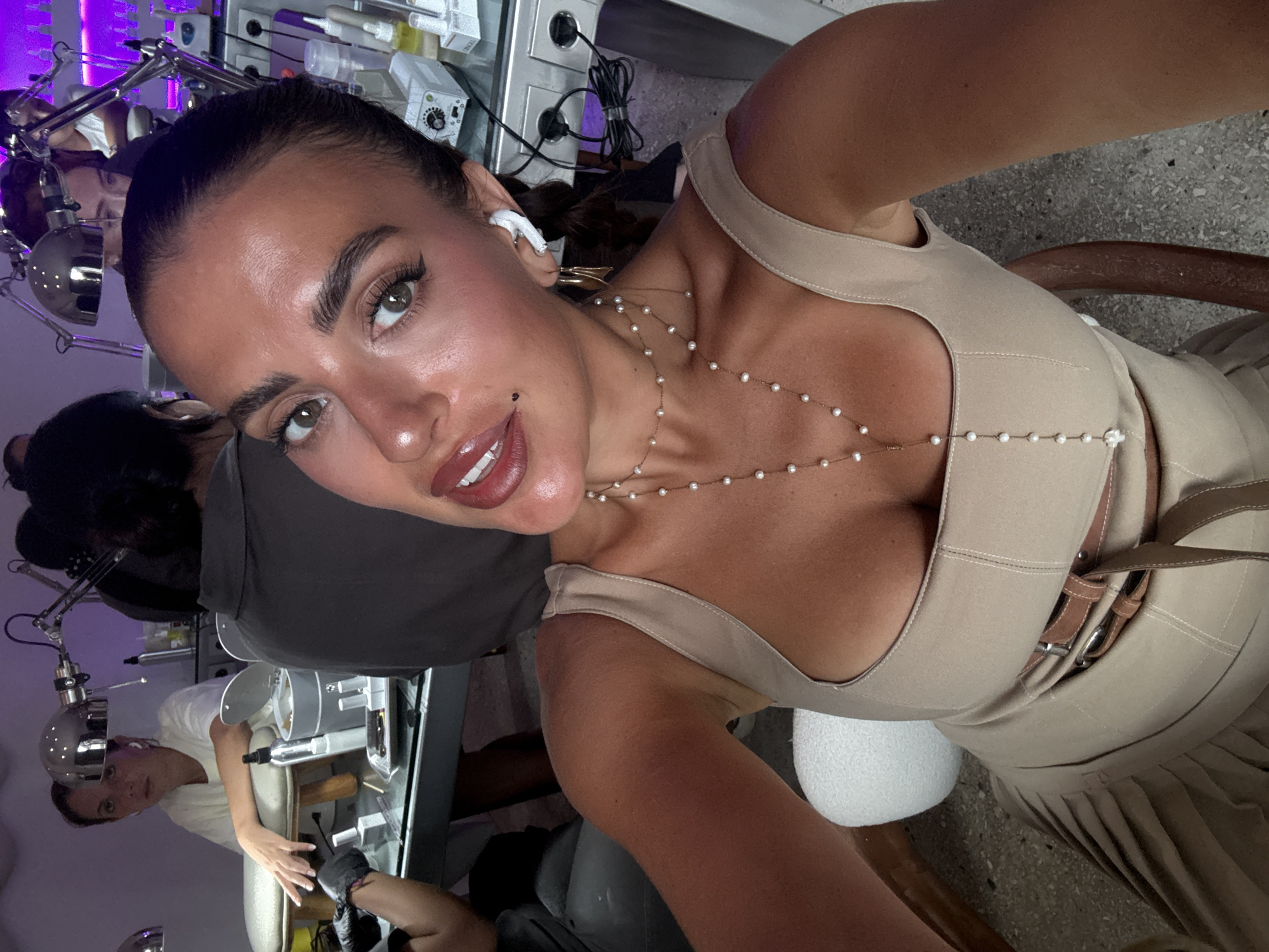 Woman documents nail salon visit with selfies in North Kuta