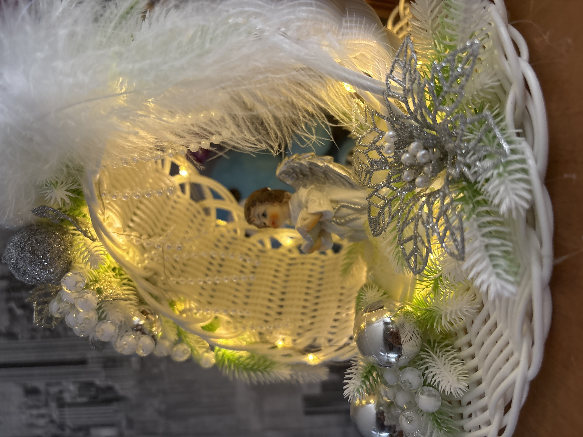 Witness documents home scenes: decorations, plants, toys, cityscapes