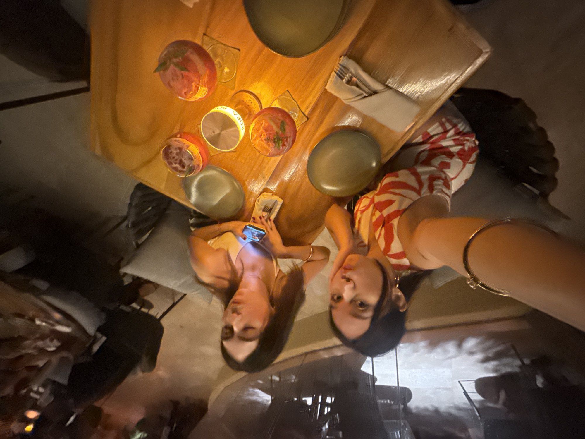 Evening dining and drinks captured around Acapulco Bay