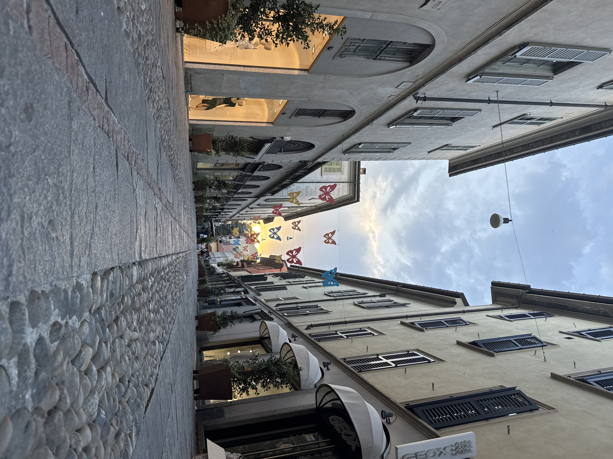 Summer evening walkthrough of Varese's historic center and gardens
