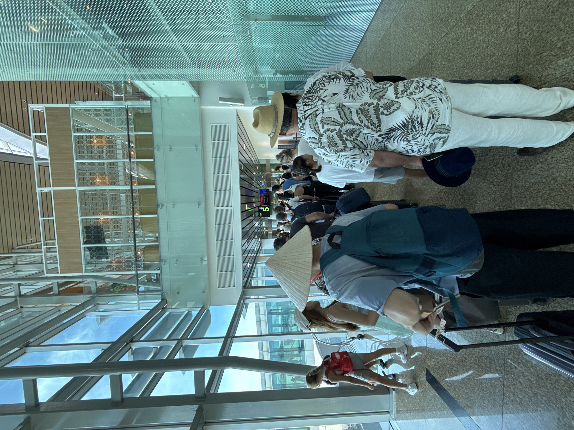 Pre-departure scenes at Cam Ranh Airport with a Vietjet flight