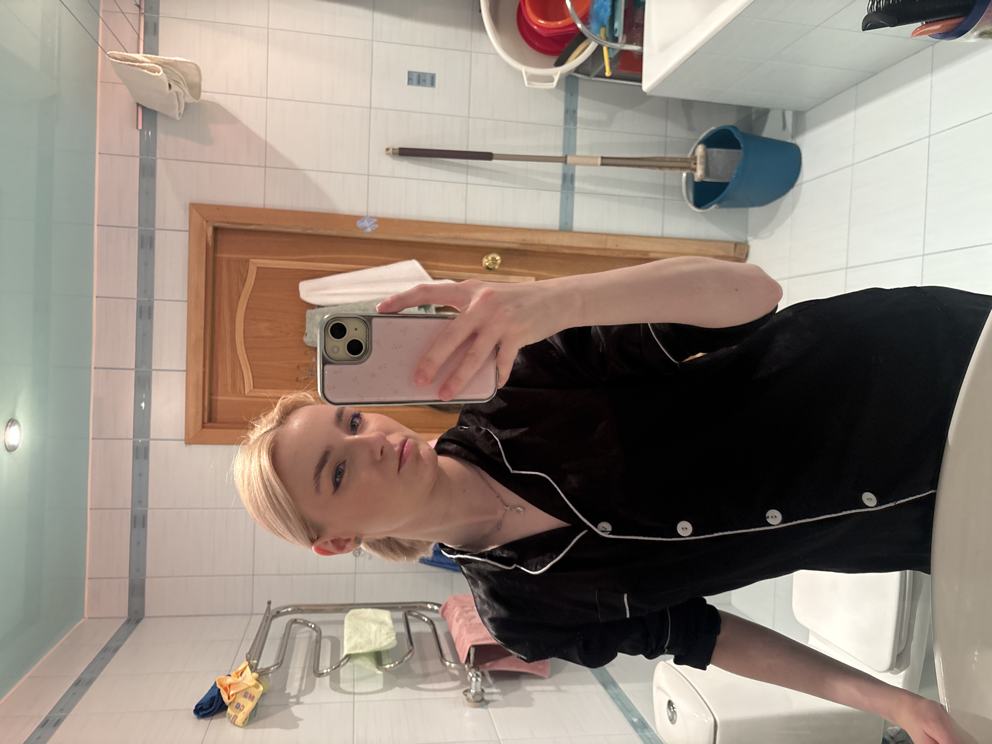 Woman's evening routine captured across fitness class and home