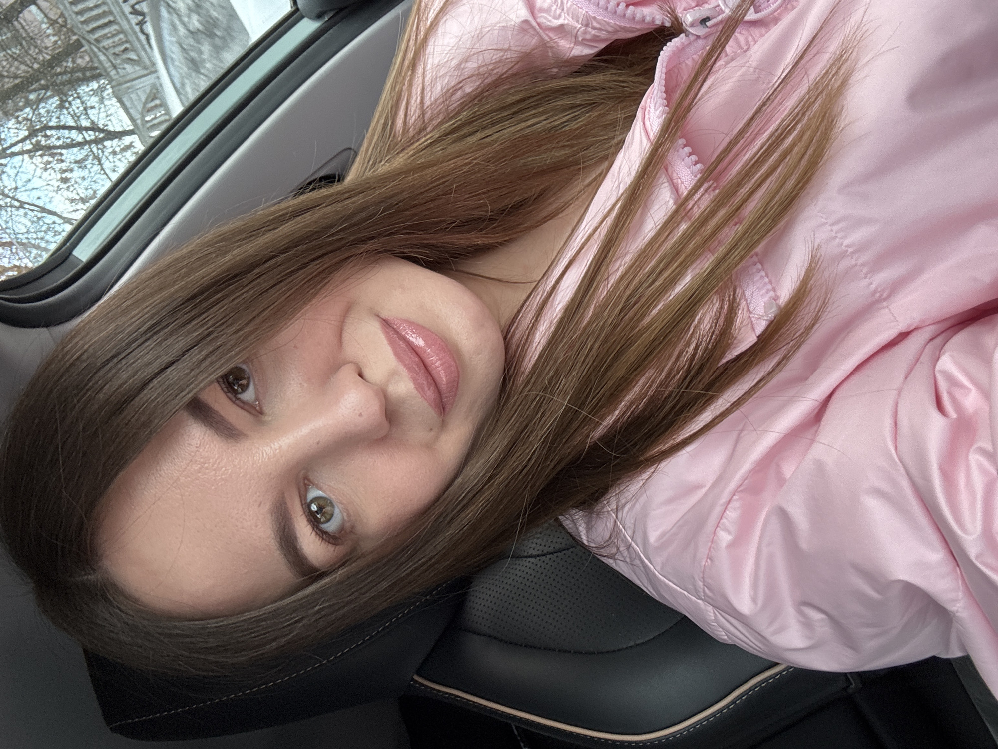 Woman photographed in vehicle portraits in Orekhovo-Zuyevo, Russia