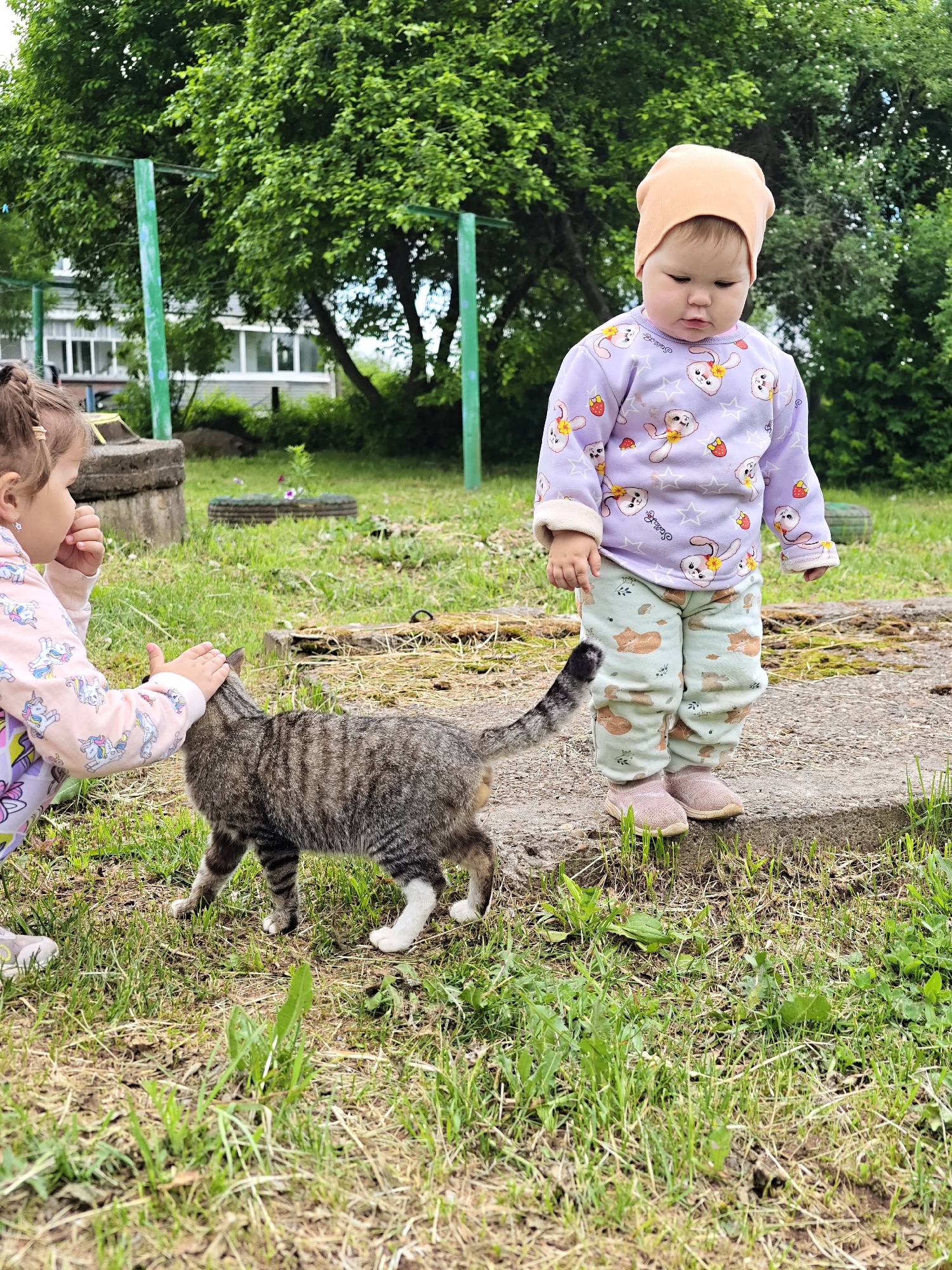 Morning family moments captured in Уральское, Russia household