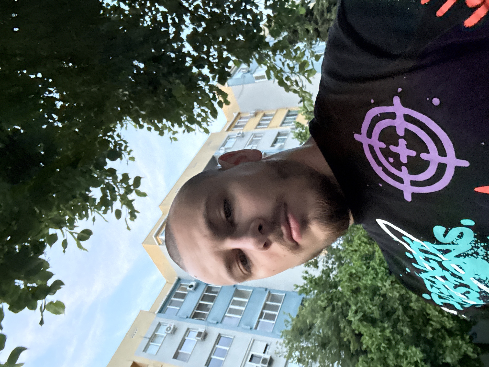 Man walks dog, takes selfies in Stara Zagora