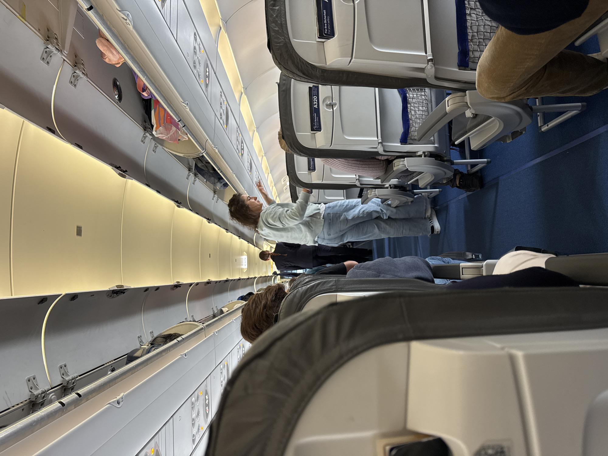 Lufthansa flight boarding observed at Munich Airport