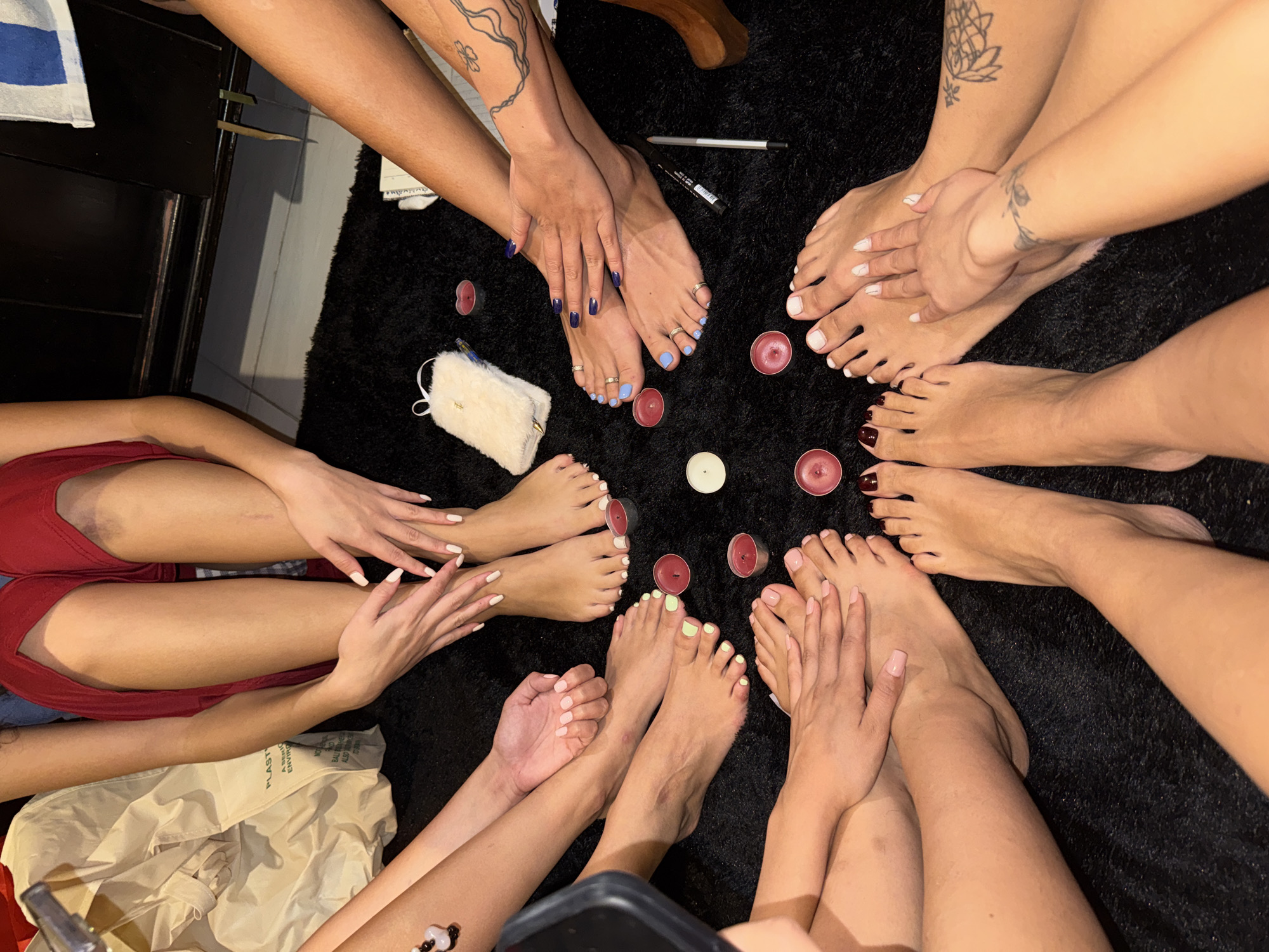Creative gathering on carpet in North Kuta captures crafting session