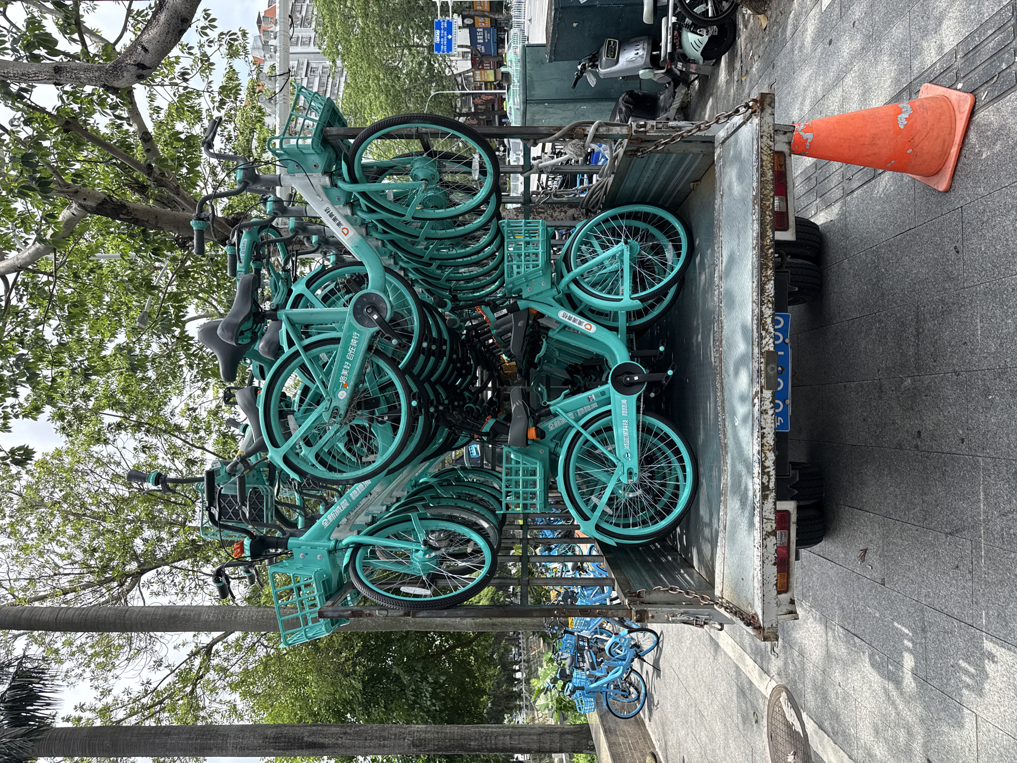 Bike-sharing fleet operations documented in Xiangzhou, China