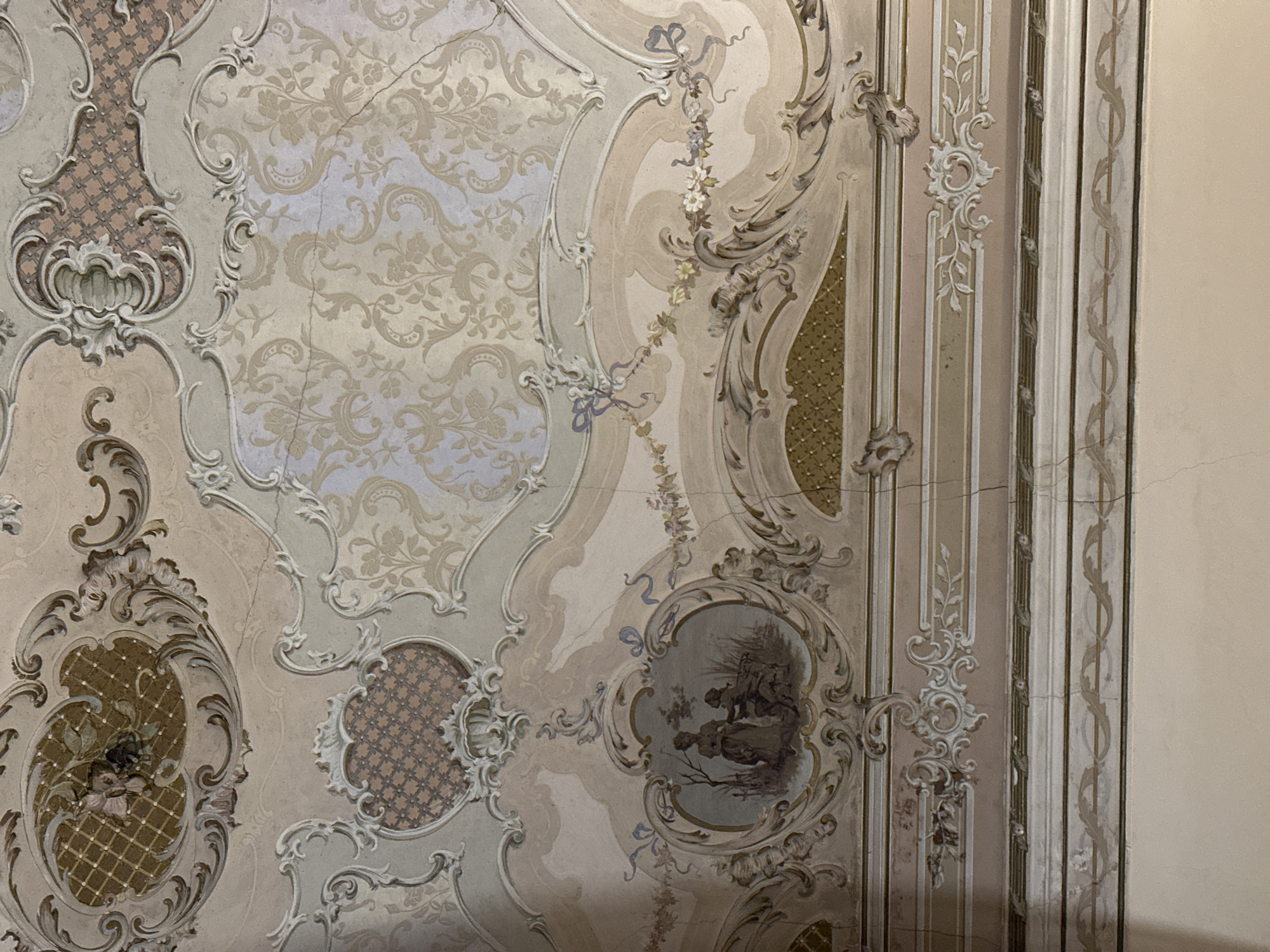 Interior scenes documented in Catania during early morning hours