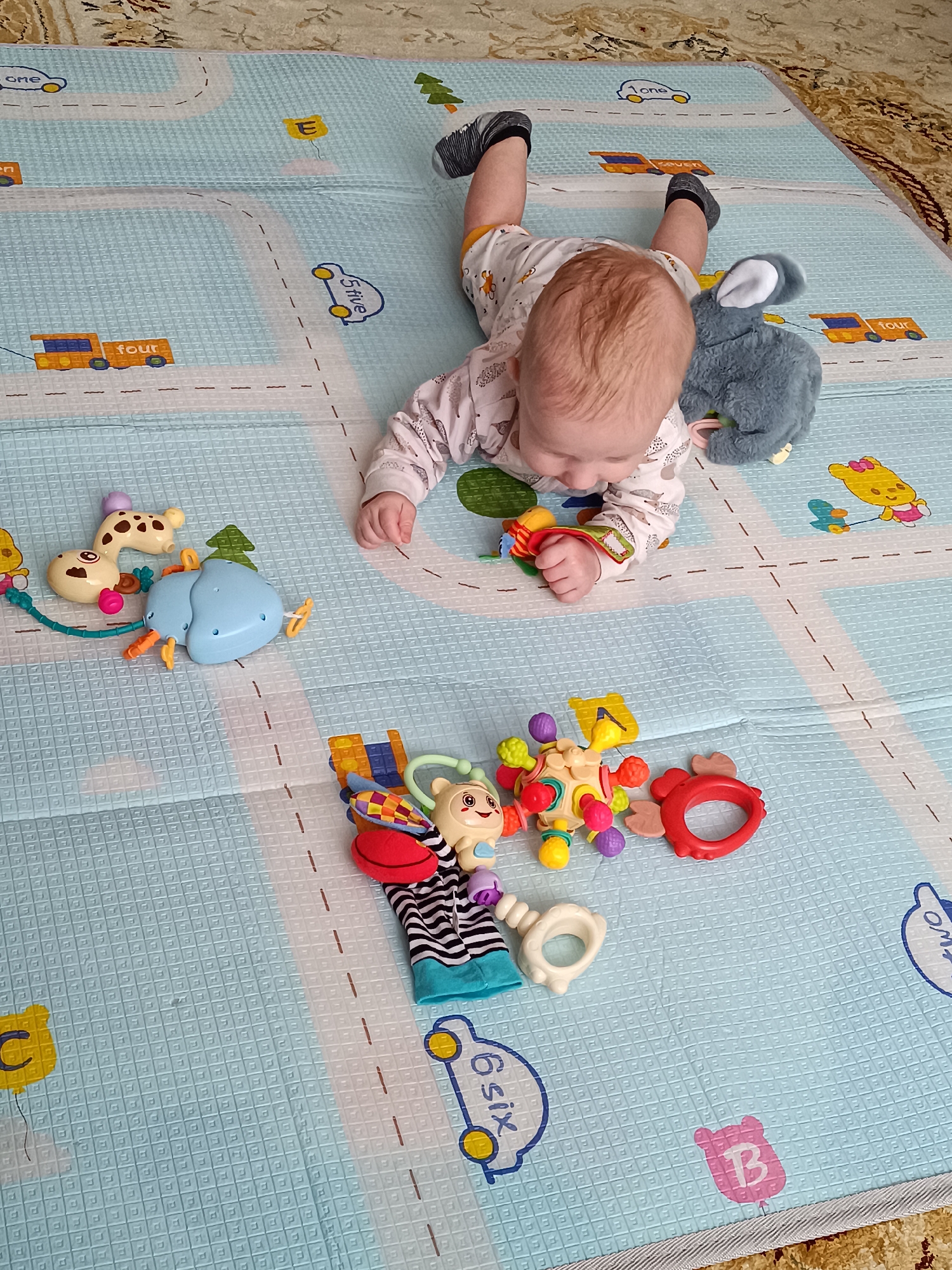 Family life moments documented across Tobolsk morning hours